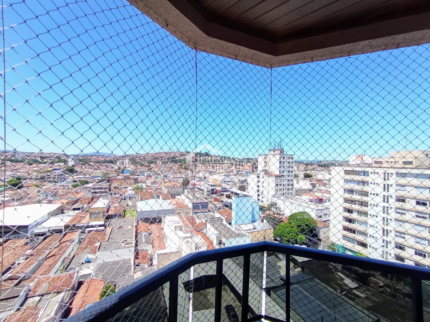 Apartamento para venda com 2 suítes no Edifício Rosa Abirached em Taubaté/SP