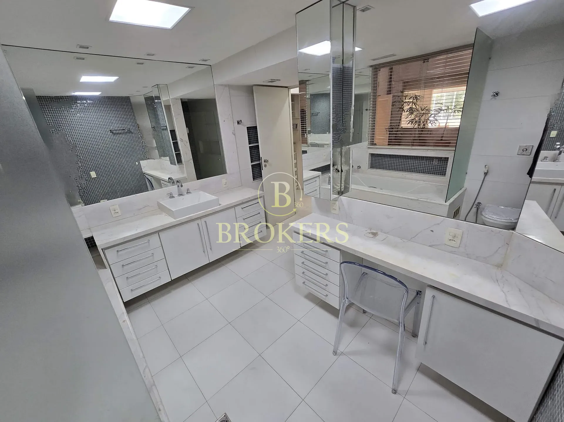 Apartamento garden à venda, Praia do Flamengo, varanda interna, salão em múltiplos ambientes, 3 qua