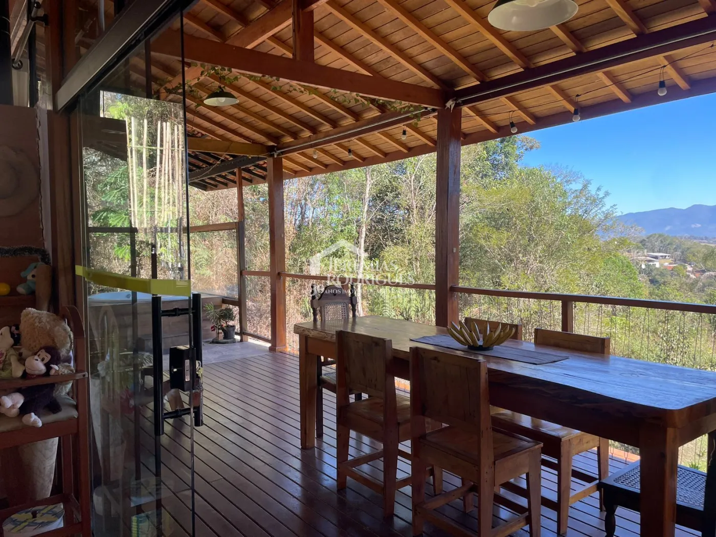 Casa com 2 suítes, no Pinhalzinho em Santo Antônio do Pinhal/SP