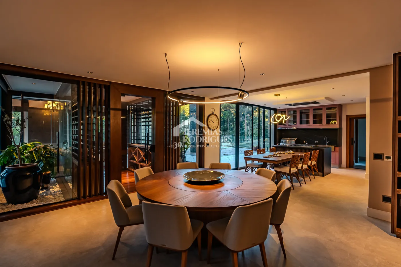 Casa de 2727 m² à venda por R$ 15.000.000,00 - Campos do Jordão/SP