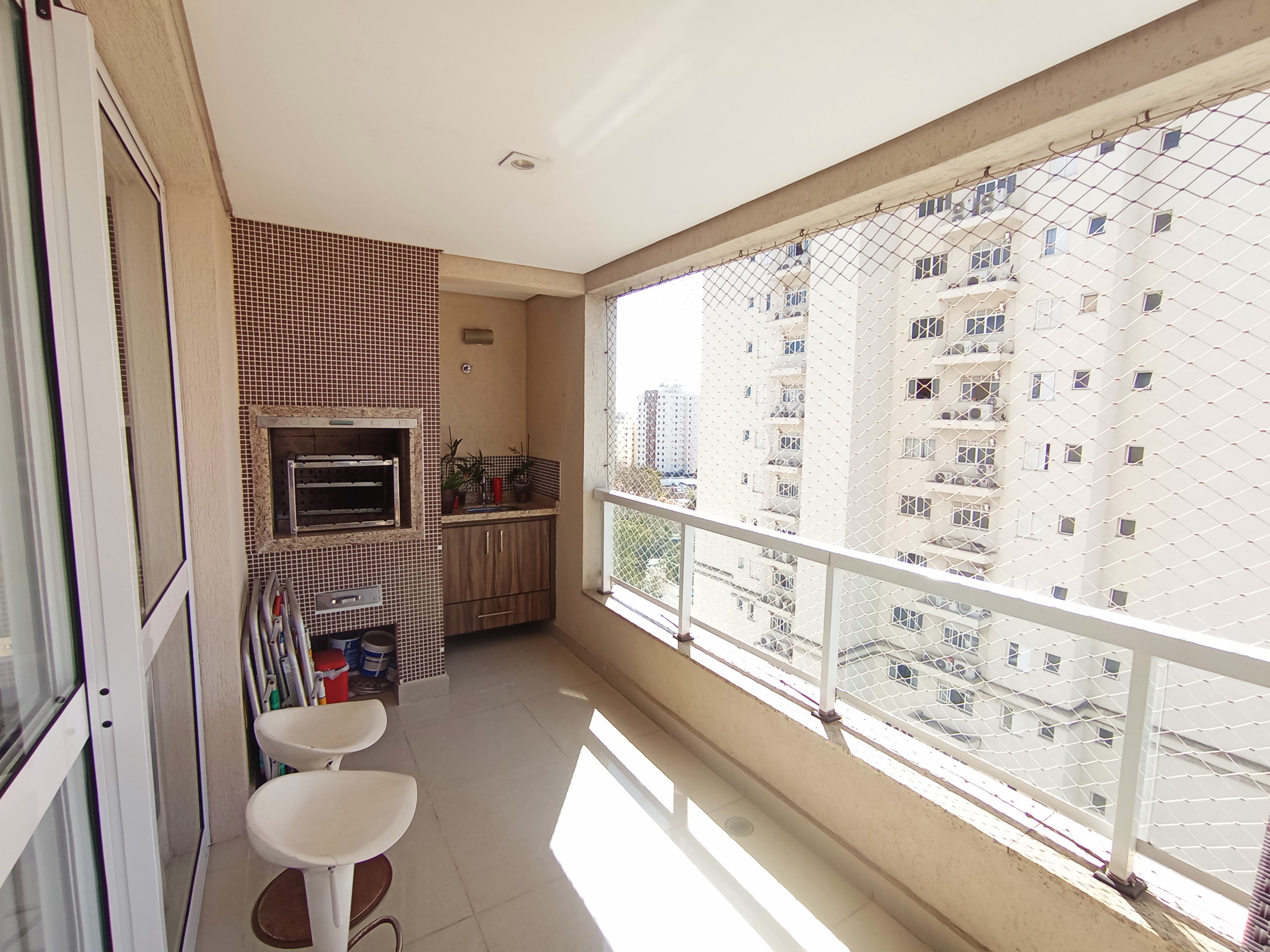 Apartamento à venda com 3 dormitórios, 150 m² no Edifício Jardim das Figueiras em Taubaté/SP