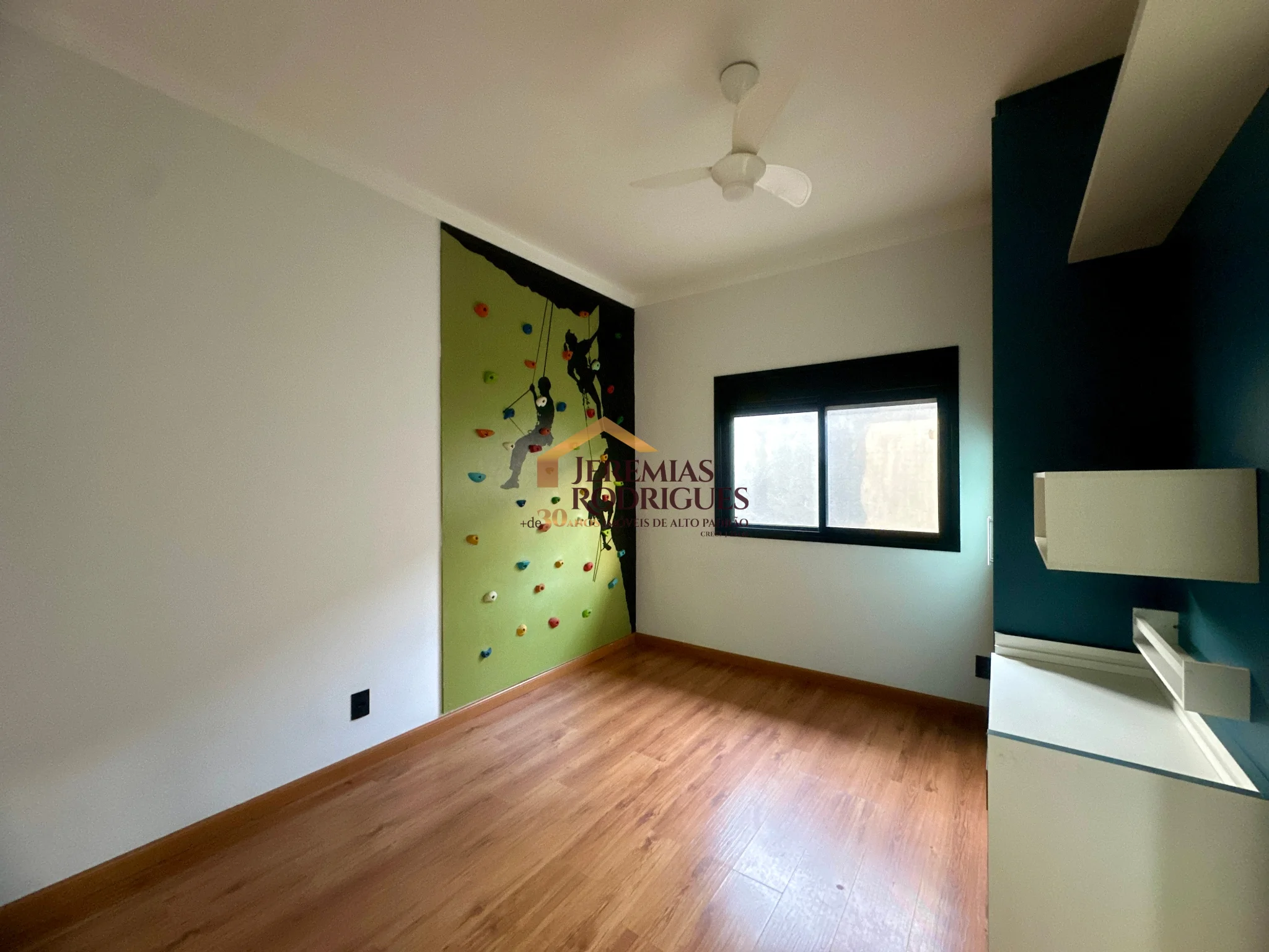 Casa para venda e locação no Condomínio Residencial Verdes Vales em Taubaté/SP.