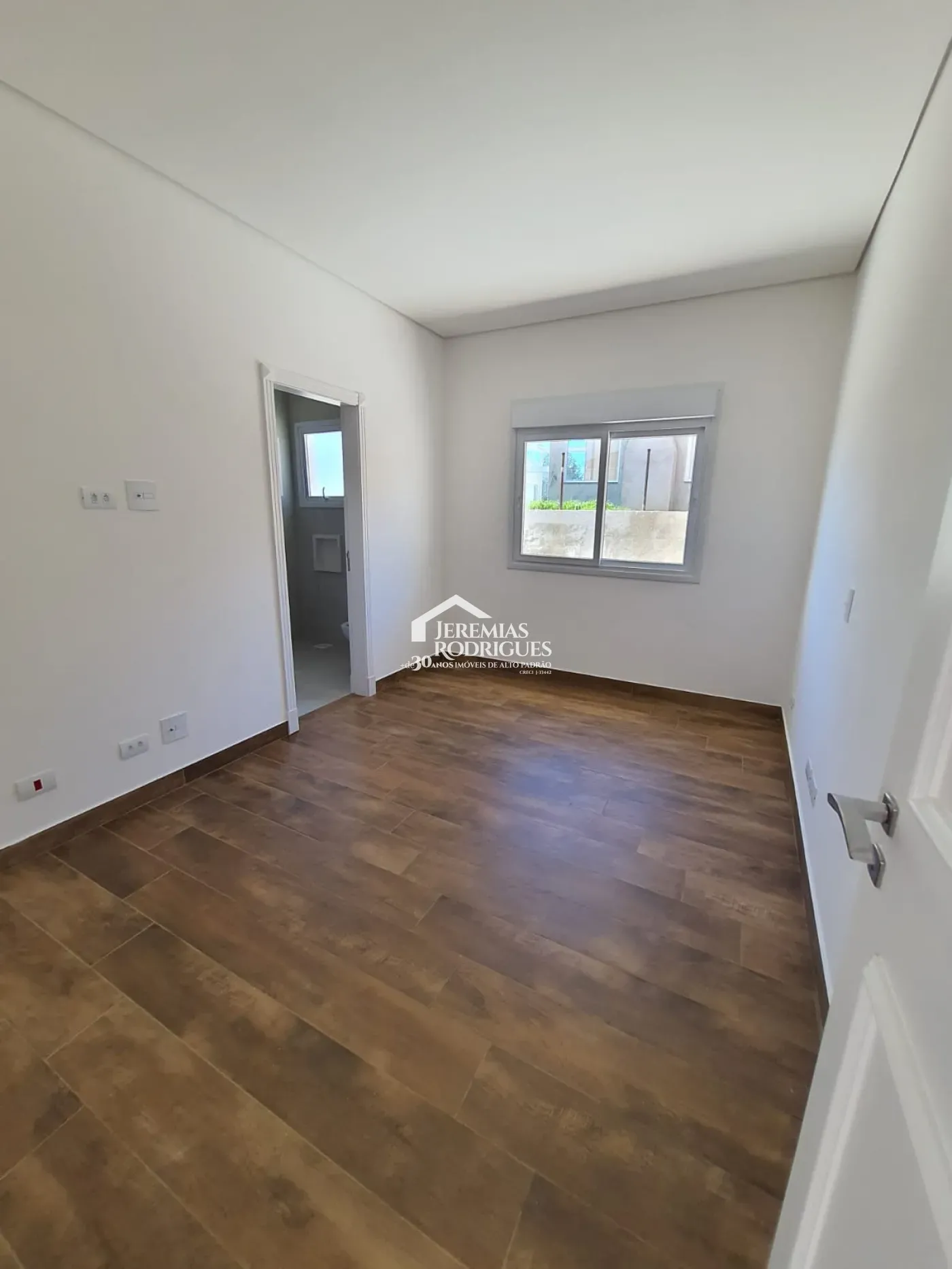 Casa com 3 suítes, 176 m² - Condomínio Sorenberg - Campos do Jordão/SP