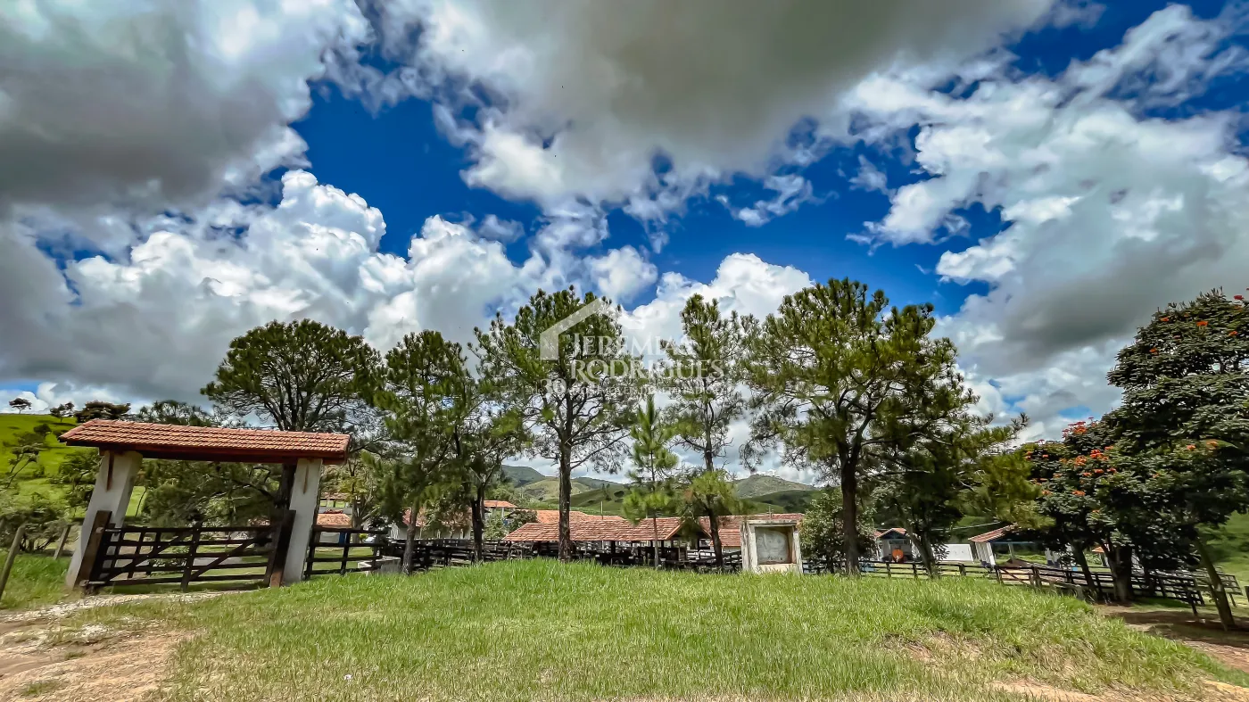 Fazenda com 2.808.000 m² - Caçapava/SP
