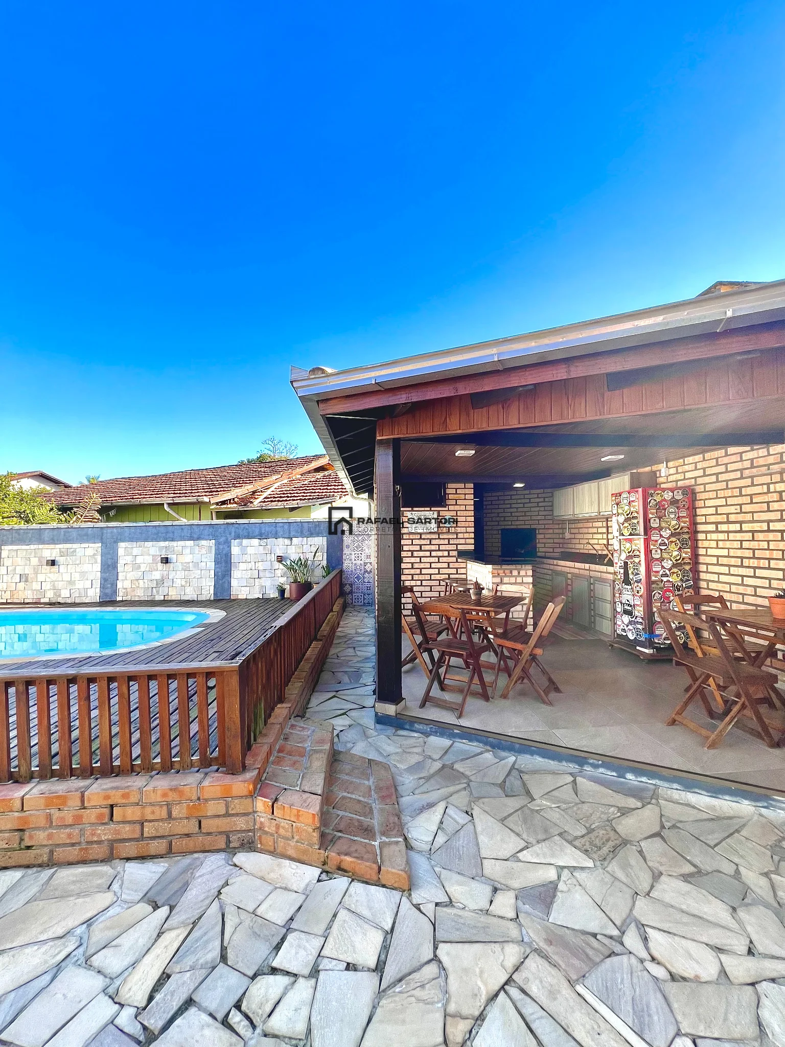 CASA COM PISCINA NA BARRA DO RIO CERRO — foto 3