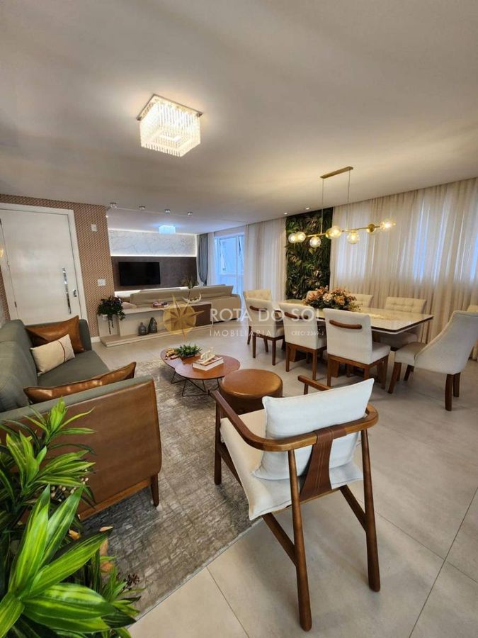 Place Vendôme Apartamento 4 Suítes em Meia Praia Itapema SC