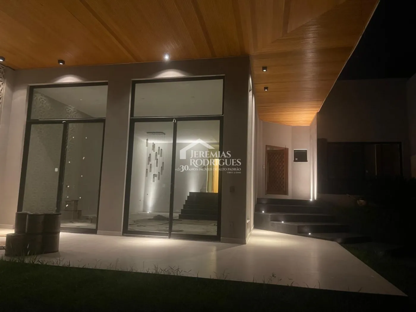 Casa à venda com 4 dormitórios no Condomínio Chácaras Cataguá em Taubaté/SP