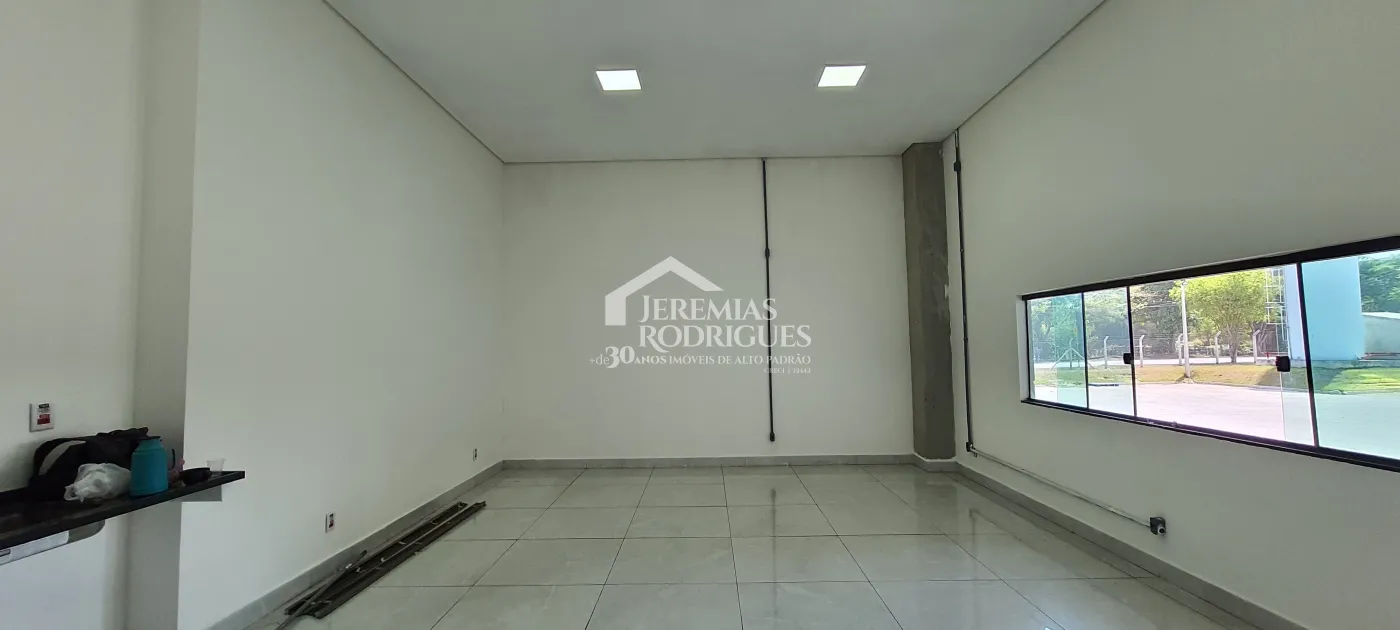 Galpão com 3.560 m² - Parque Empresarial Santa Rita - em Pindamonhangaba/SP.