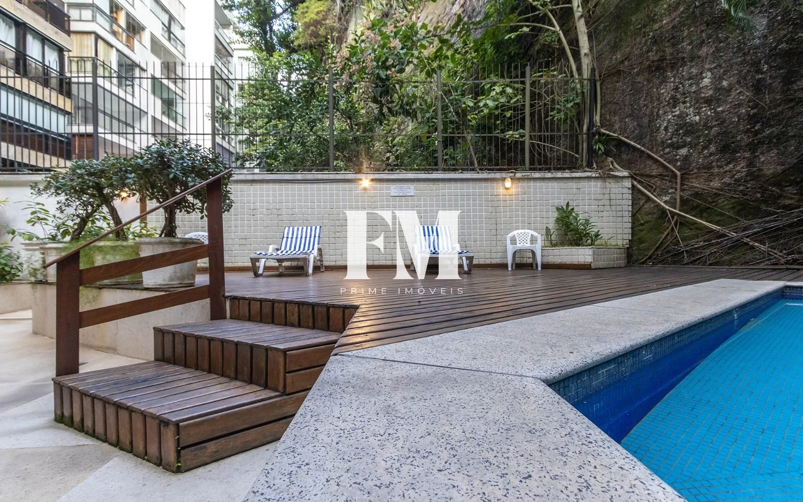 Leblon | Rua Aperana | 2 Quartos (1 Suíte) | 79m² com Varanda e Vaga a Poucos Metros da Praia - foto 49