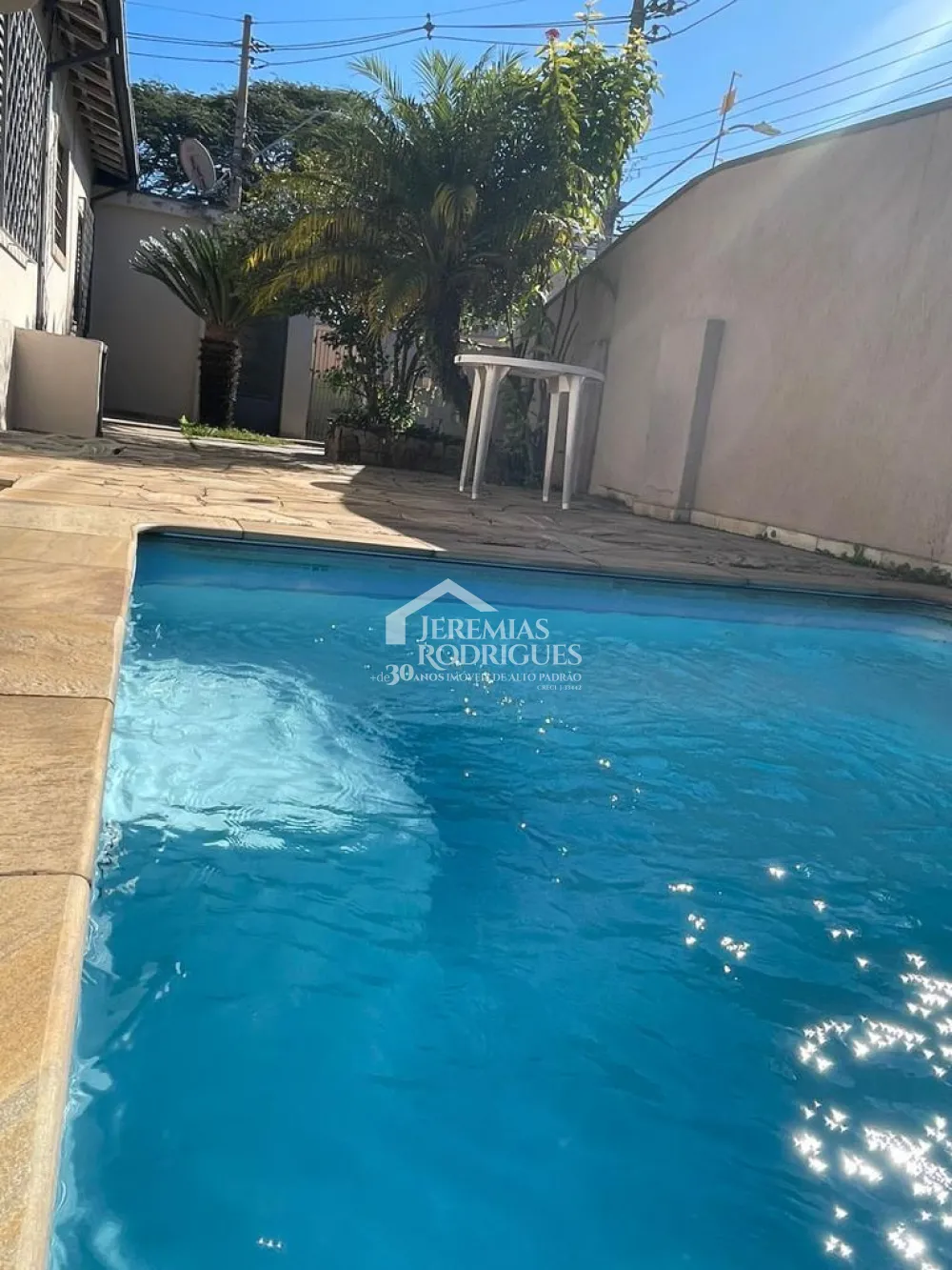 Casa com 4 dormitórios, 160 m² - Chácara do Visconde - Taubaté/SP