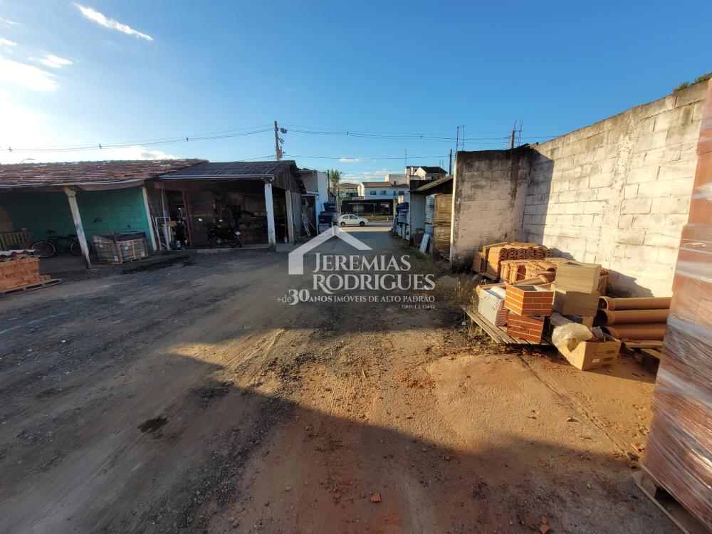 Galpão com área total de 1.600 m² - Pindamonhangaba/SP