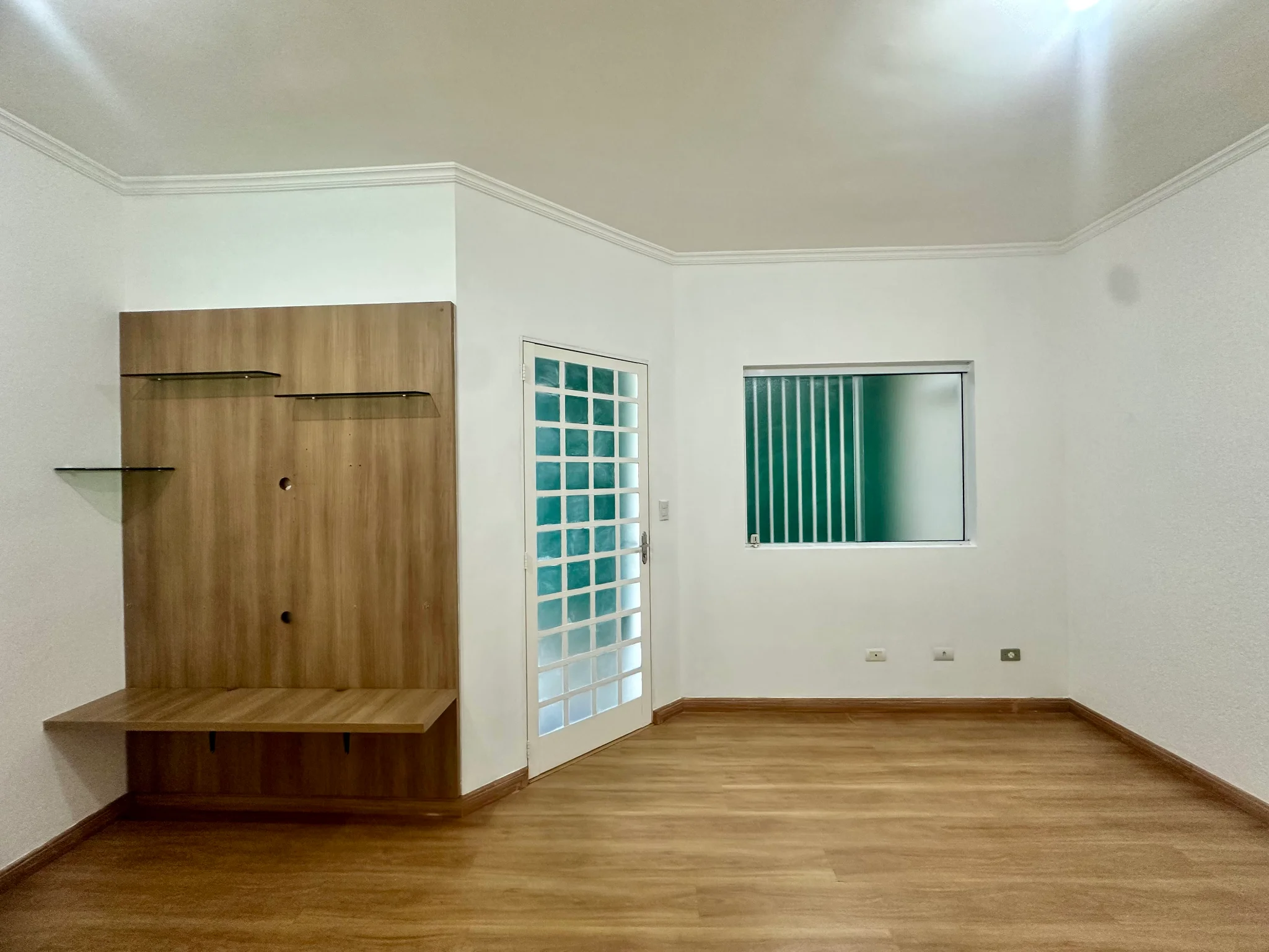 Casa para venda e locação no Condominio Vila Verde em Taubaté/SP. 