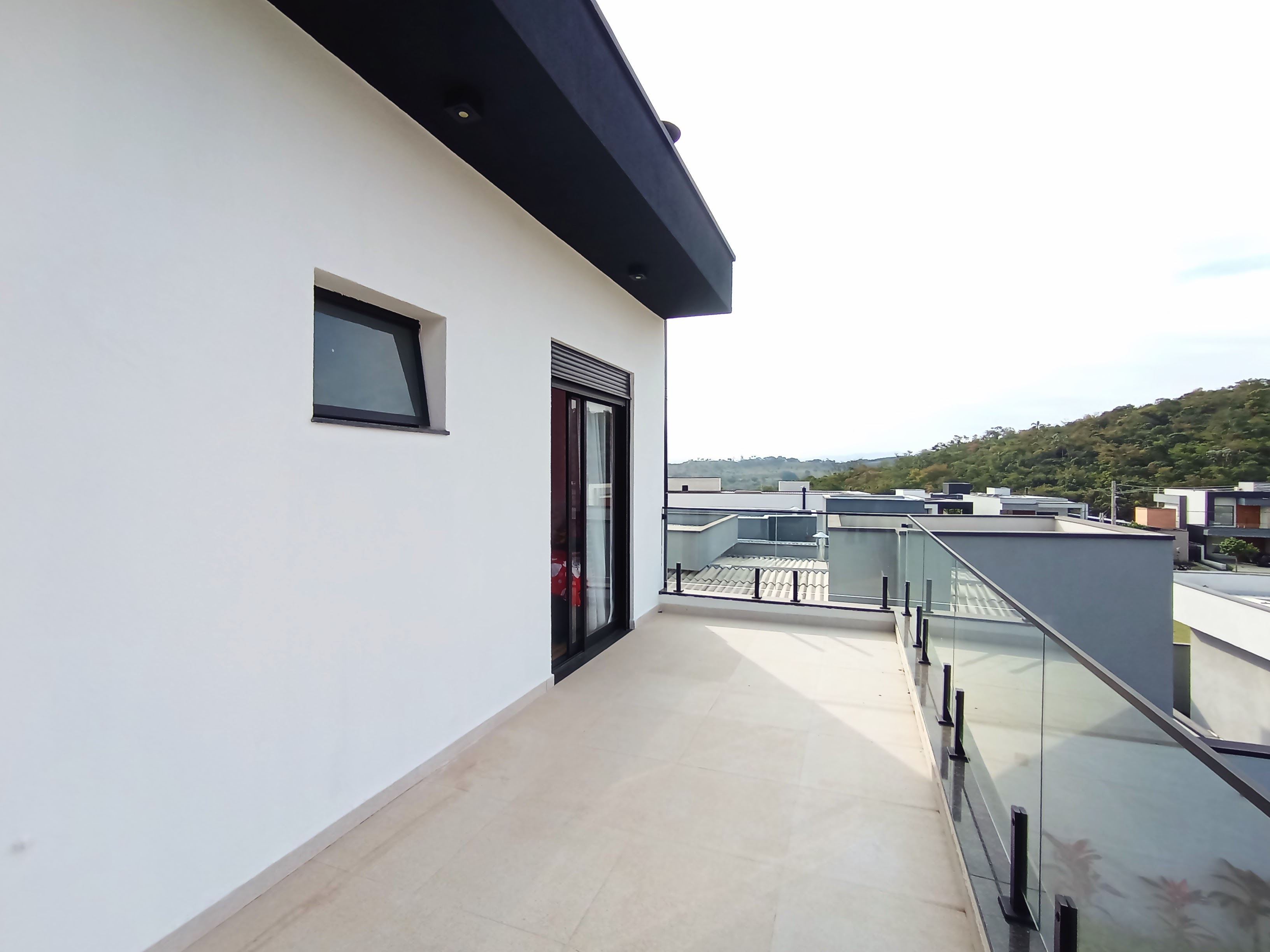 Casa à venda com 4 dormitórios no Condomínio Cyrela Landscape em Taubaté/SP.