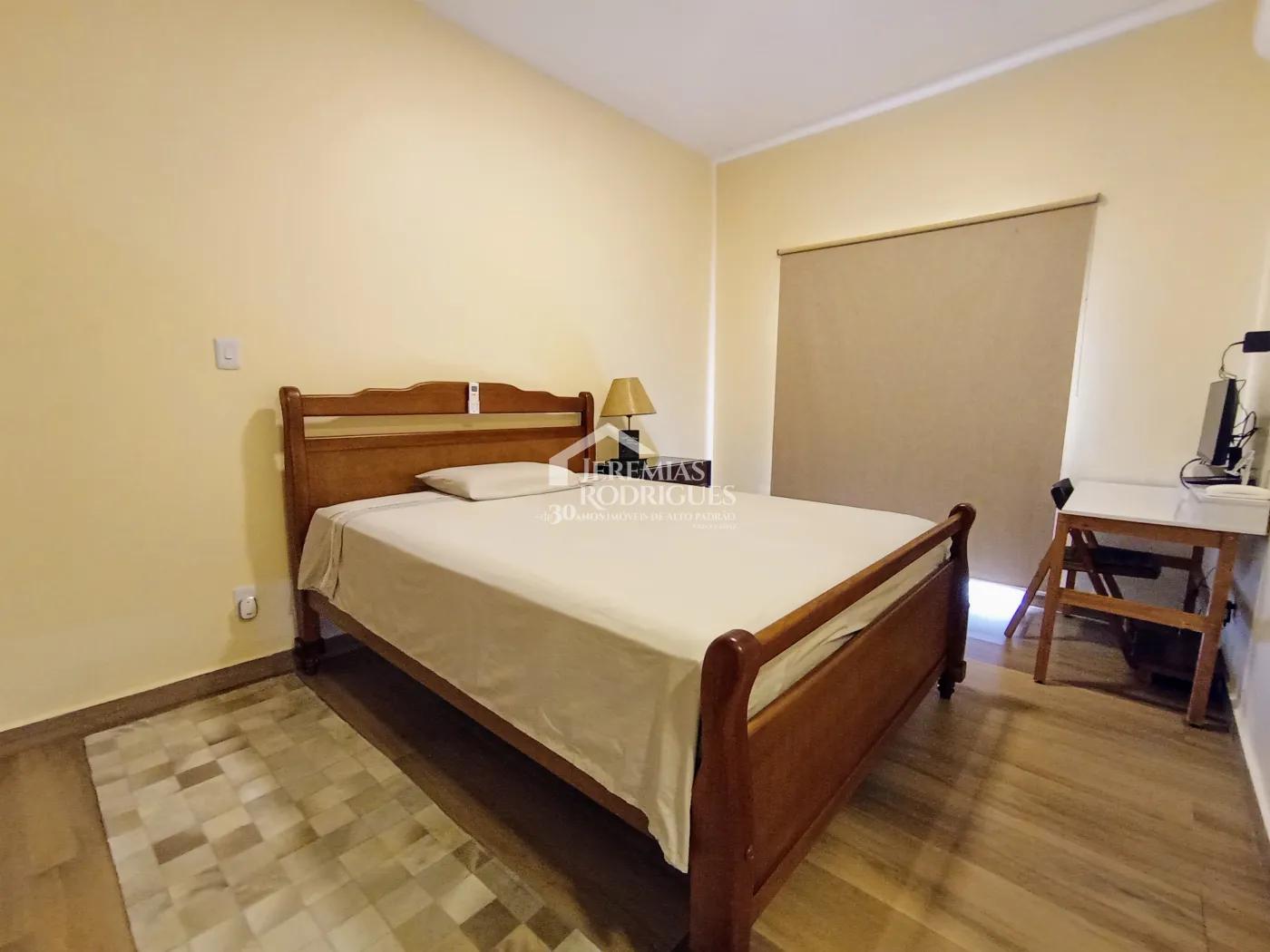 Casa para venda com 2 dormitórios no Residencial Charles Schineider em Taubaté/SP