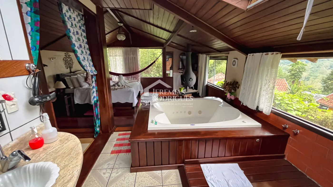 Pousada com 900 m² - Visconde de Mauá/RJ