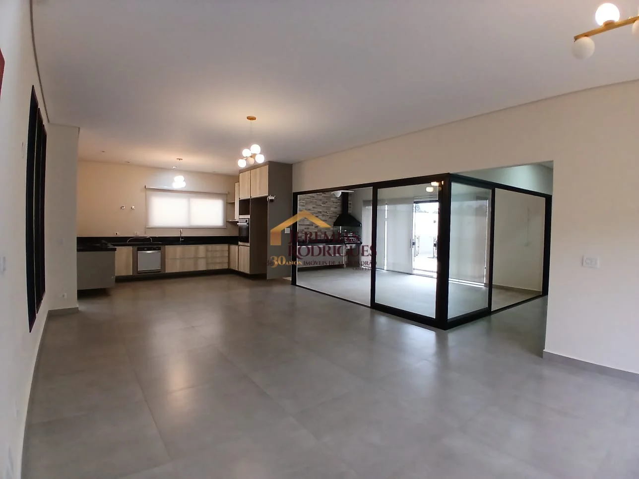 Casa à venda no Condomínio Campos do Conde em Taubaté/SP. — foto 1