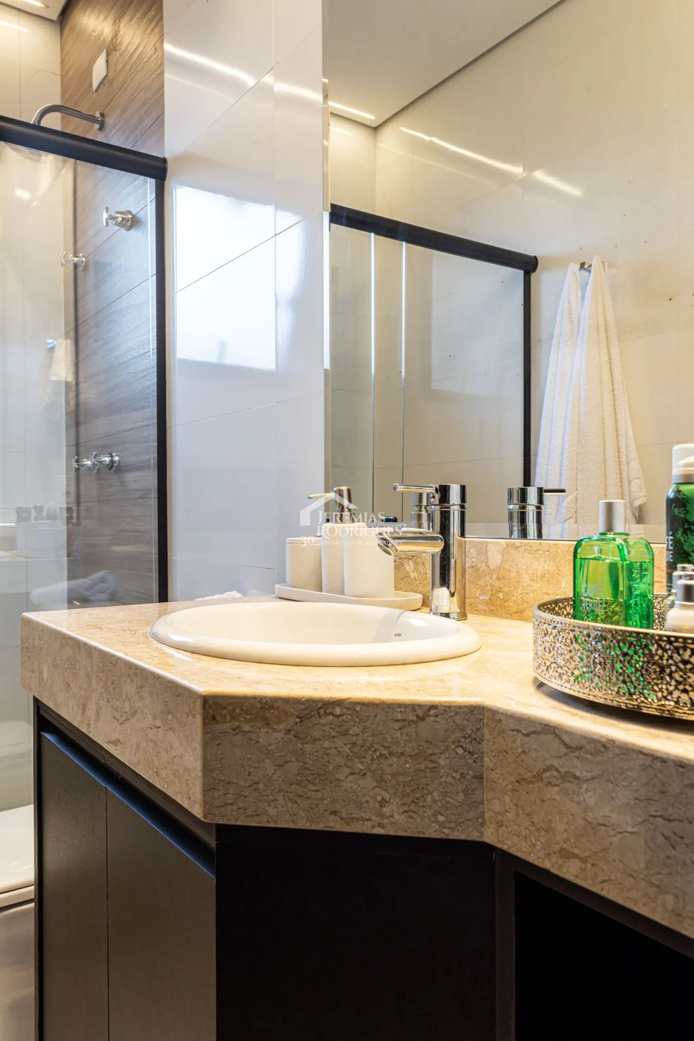 Casa para venda com 5 dormitórios no Residencial Estrelas da Mantiqueira em Campos do Jordão/SP