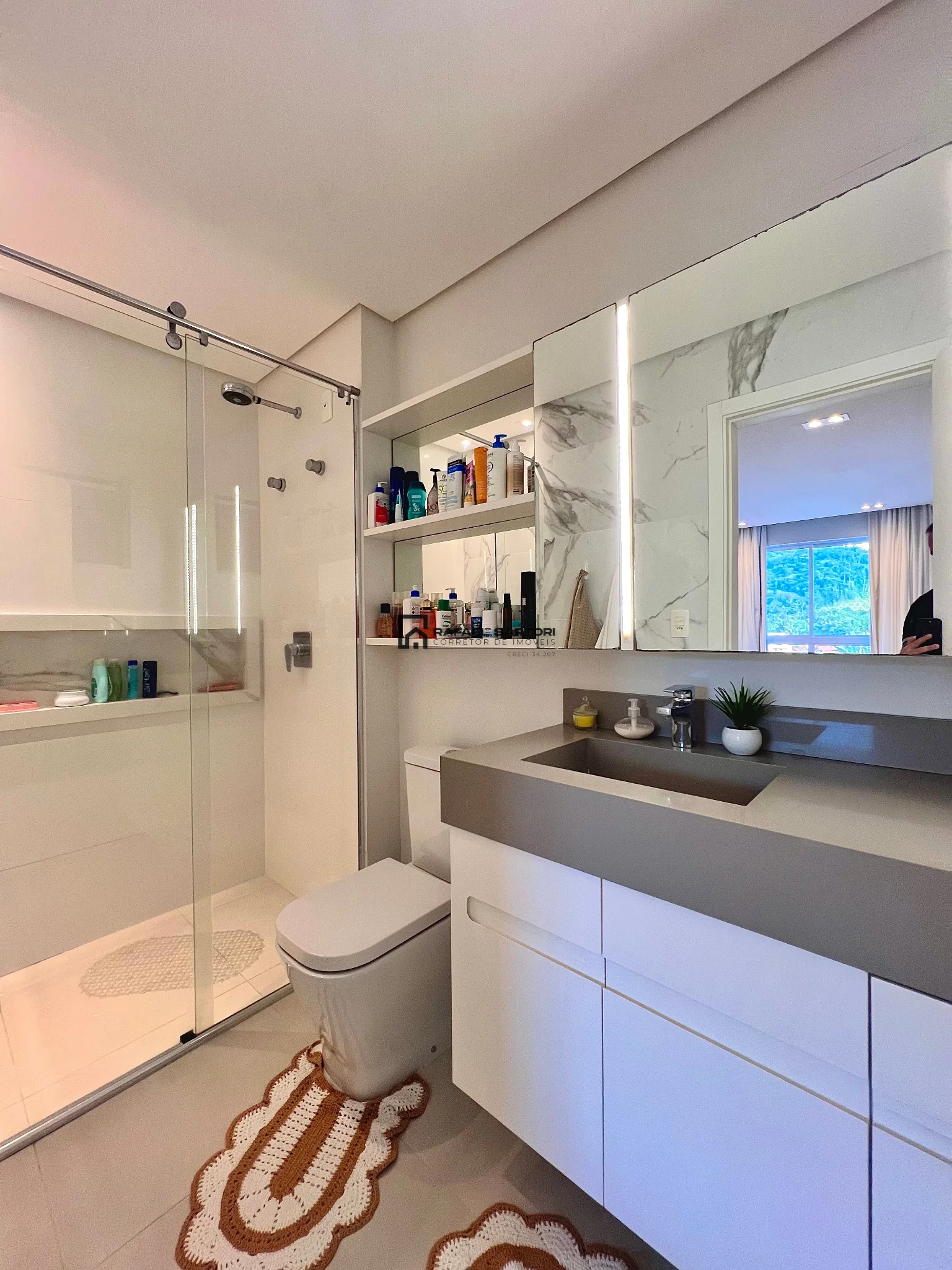 APARTAMENTO LINDO NA BARRA DO RIO MOLHA