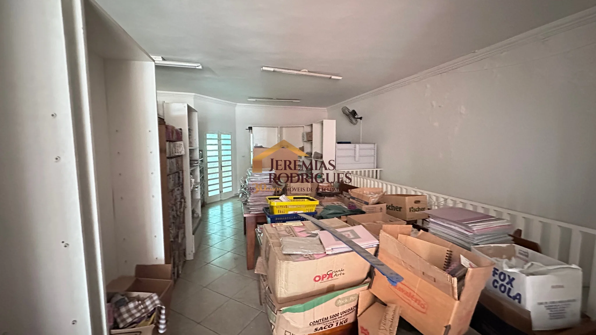 Ponto comercial para locação no Centro em Pindamonhangaba/SP. — foto 5