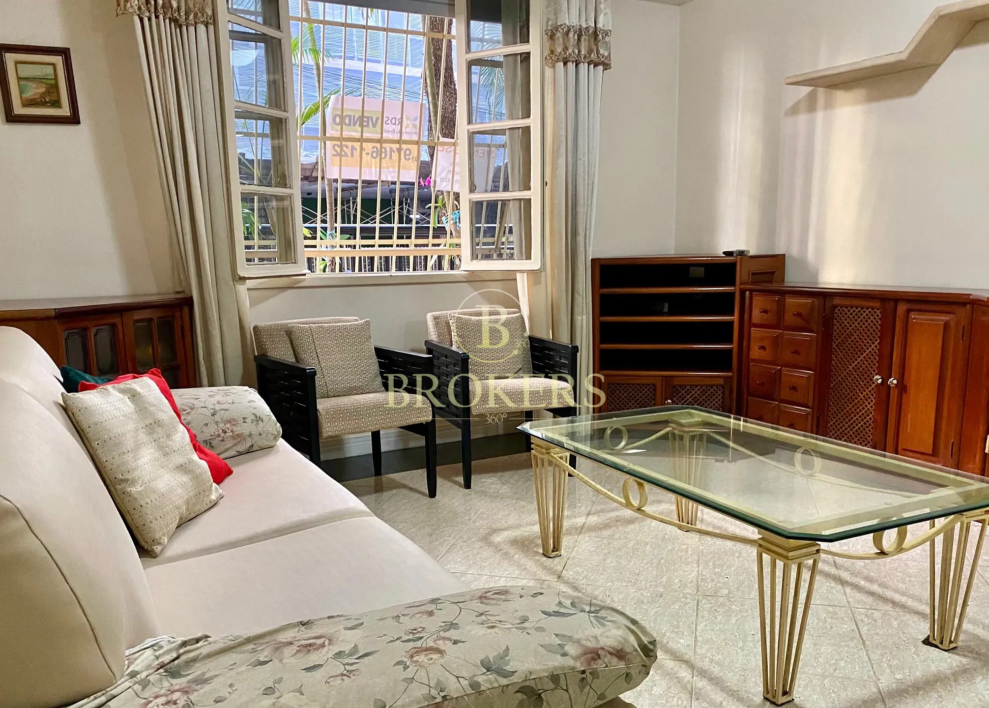 Oportunidade na quadra da praia Copacabana, Posto 3! Apartamento modernizado à venda, 2 quartos , s — foto 4