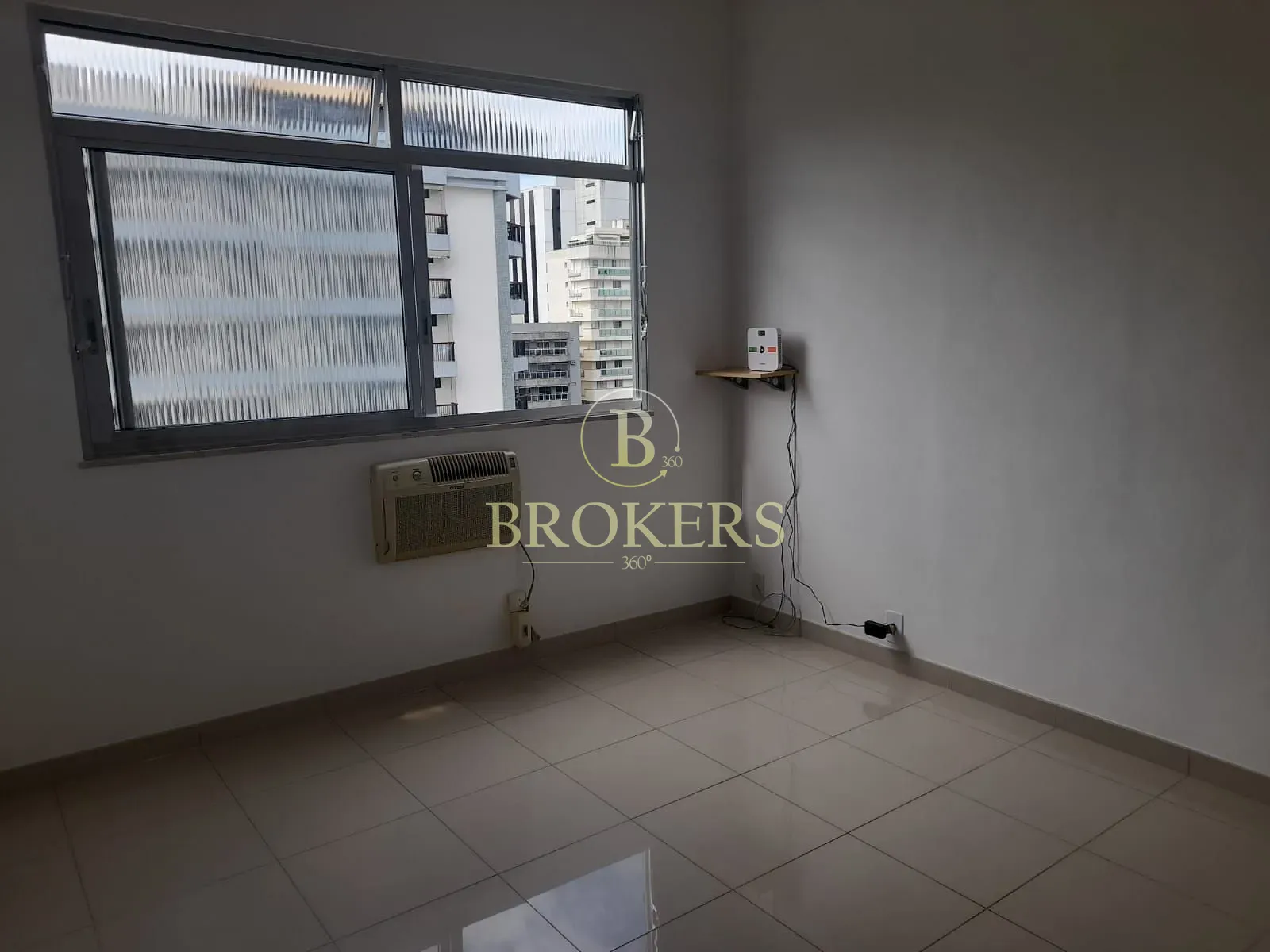 Apartamento com 2 quartos, em frente ao metrô, à Venda em  Botafogo, Rio de Janeiro. — foto 12