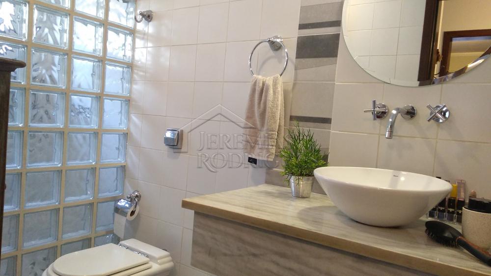 Casa à venda com 4 dormitórios no Condomínio Taubaté Village em Taubaté/SP. 