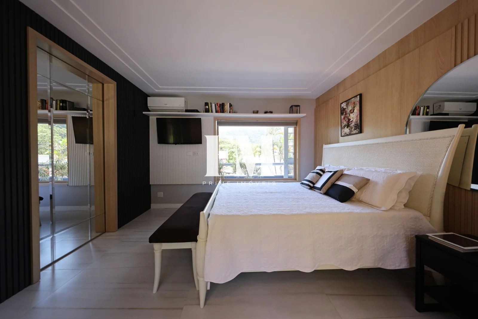 Santa Teresa | 6 Quartos (3 Suítes) | 1.100m² de Terreno com Piscina e Vista para a Natureza - foto 21