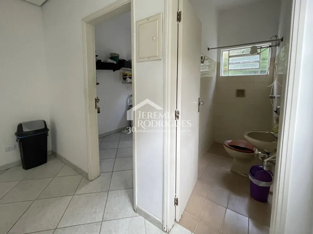 Casa à venda com 3 dormitórios no bairro Jardim das Nações em Taubaté/SP. 