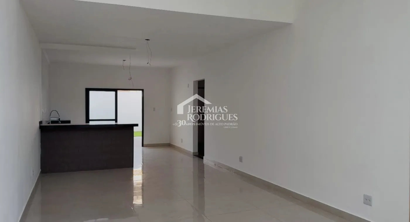 Casa à venda com 3 suítes no Condomínio Campos do Conde I em Tremembé/SP
