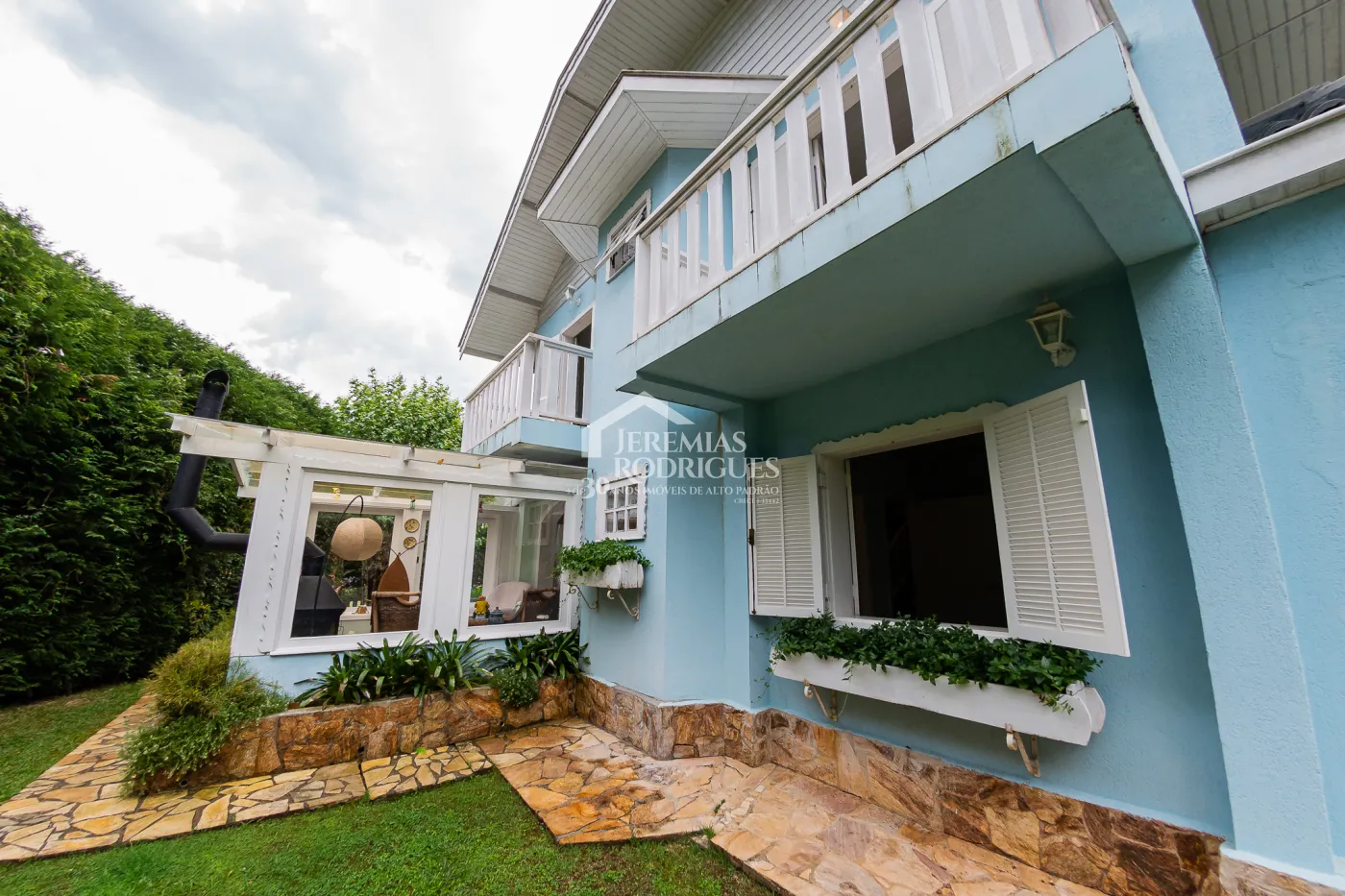 Casa com 7 dormitórios, 350 m² - Condomínio Aldeia Austríaca - Campos Jordão/SP