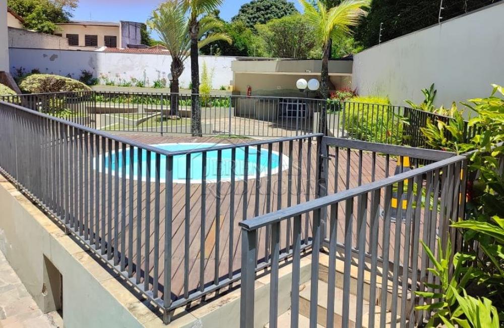 Apartamento para locação com 3 dormitórios, 256 m² no Edifício Plaza Alta em Taubaté/SP.