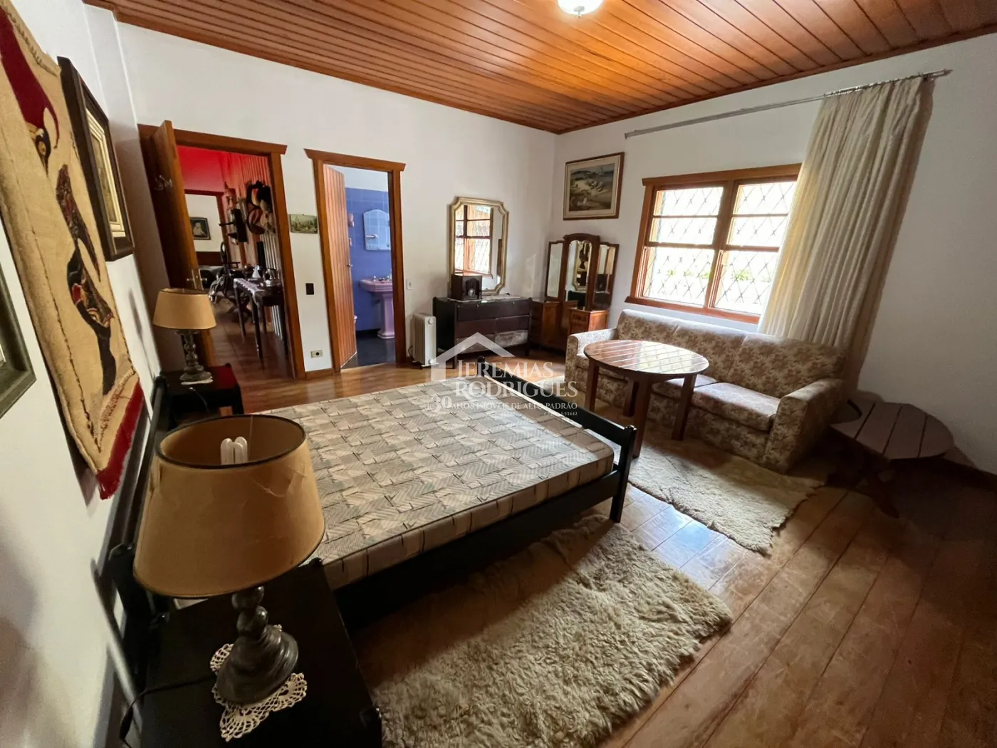 Casa para venda com 3 dormitórios no Jardim do Embaixador em Campos do Jordão/SP