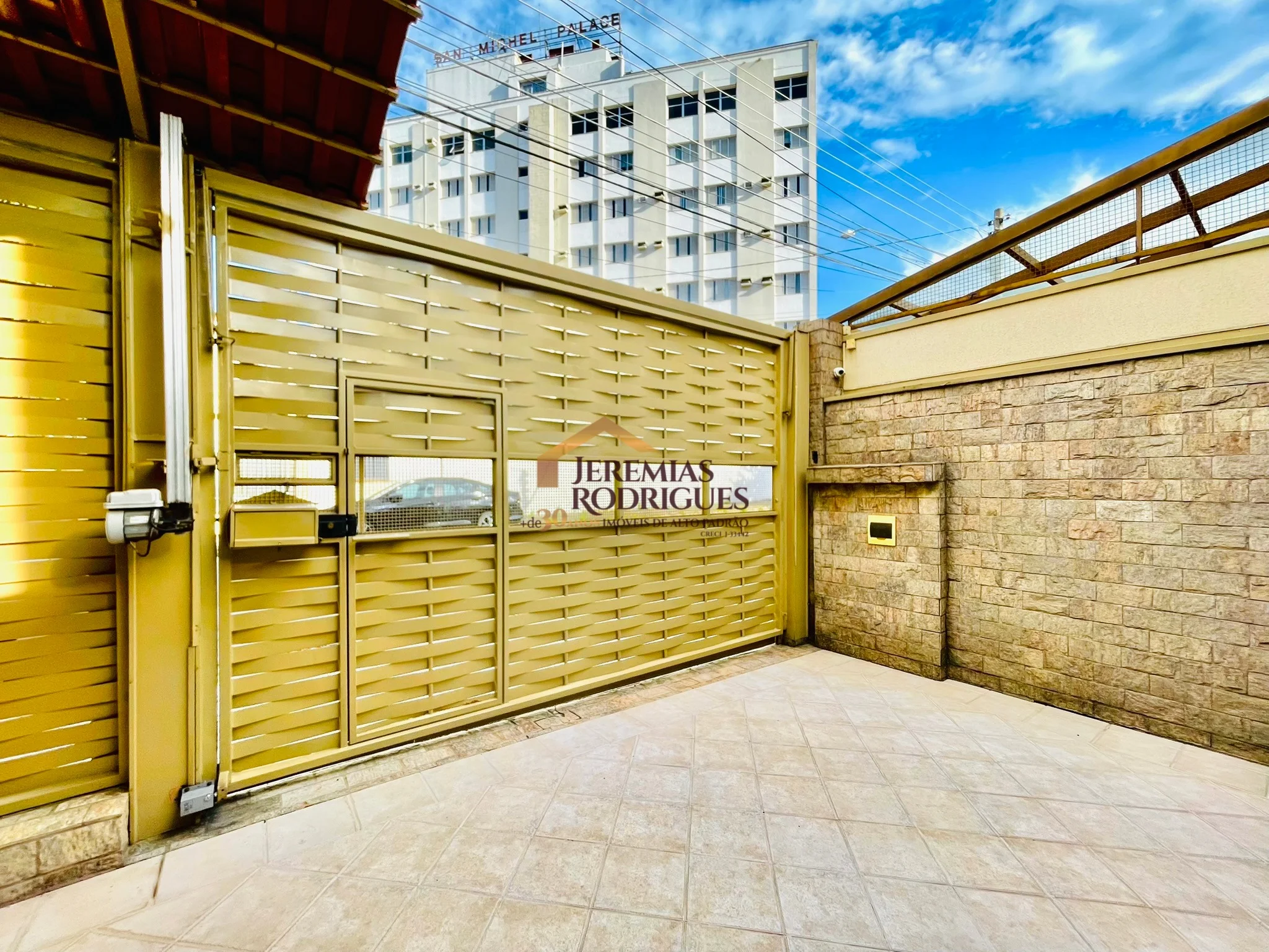 Casa para locação e venda no Centro em Taubaté/SP. — foto 42