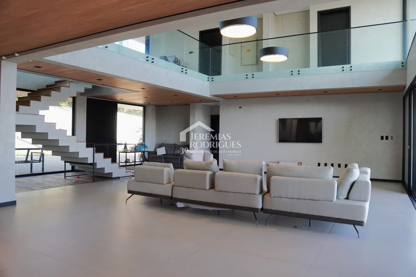 Casa com 4 dormitórios, 550 m² - Condomínio Village da Serra - Tremembé/SP