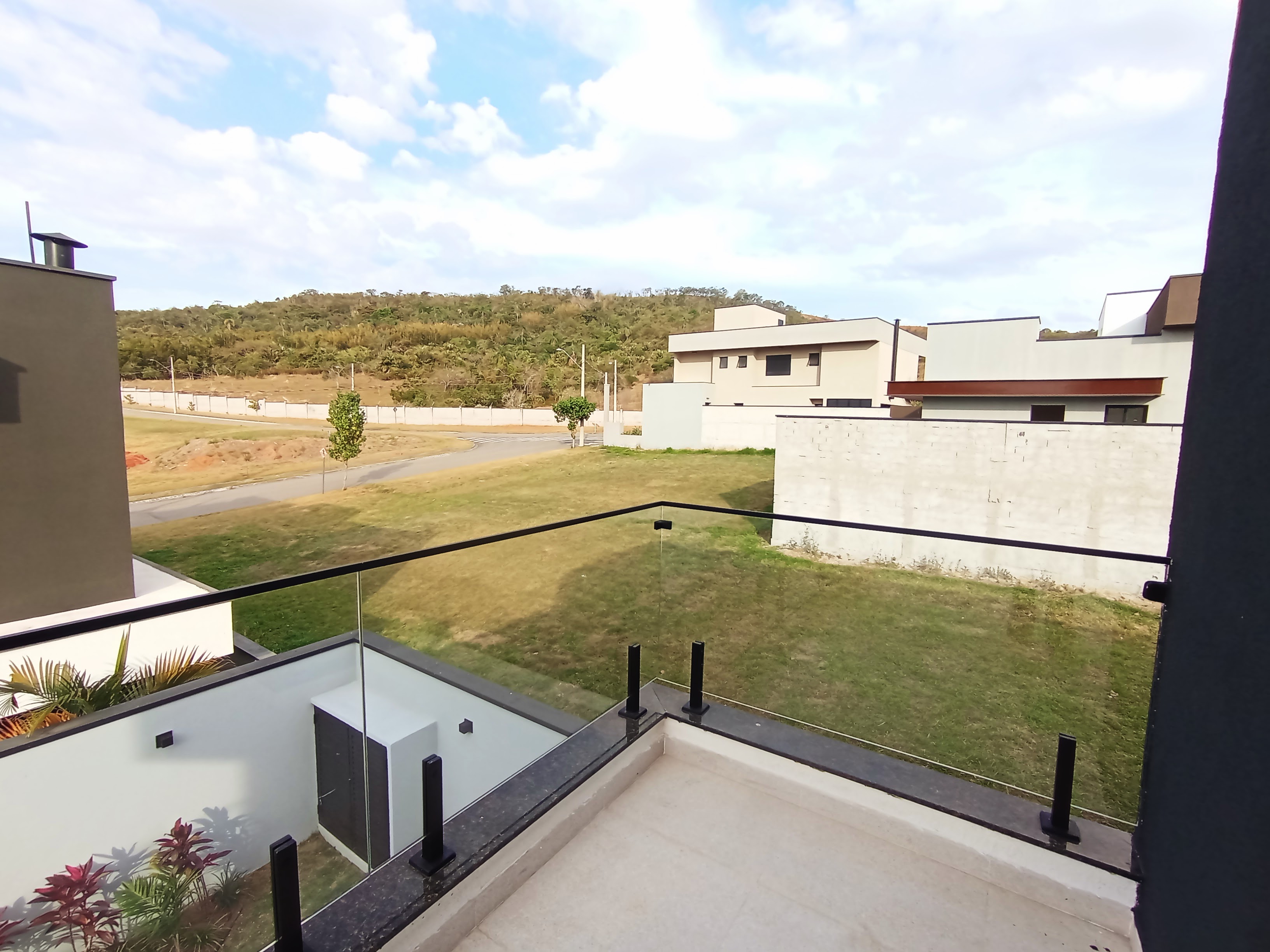 Casa à venda com 4 dormitórios no Condomínio Cyrela Landscape em Taubaté/SP.