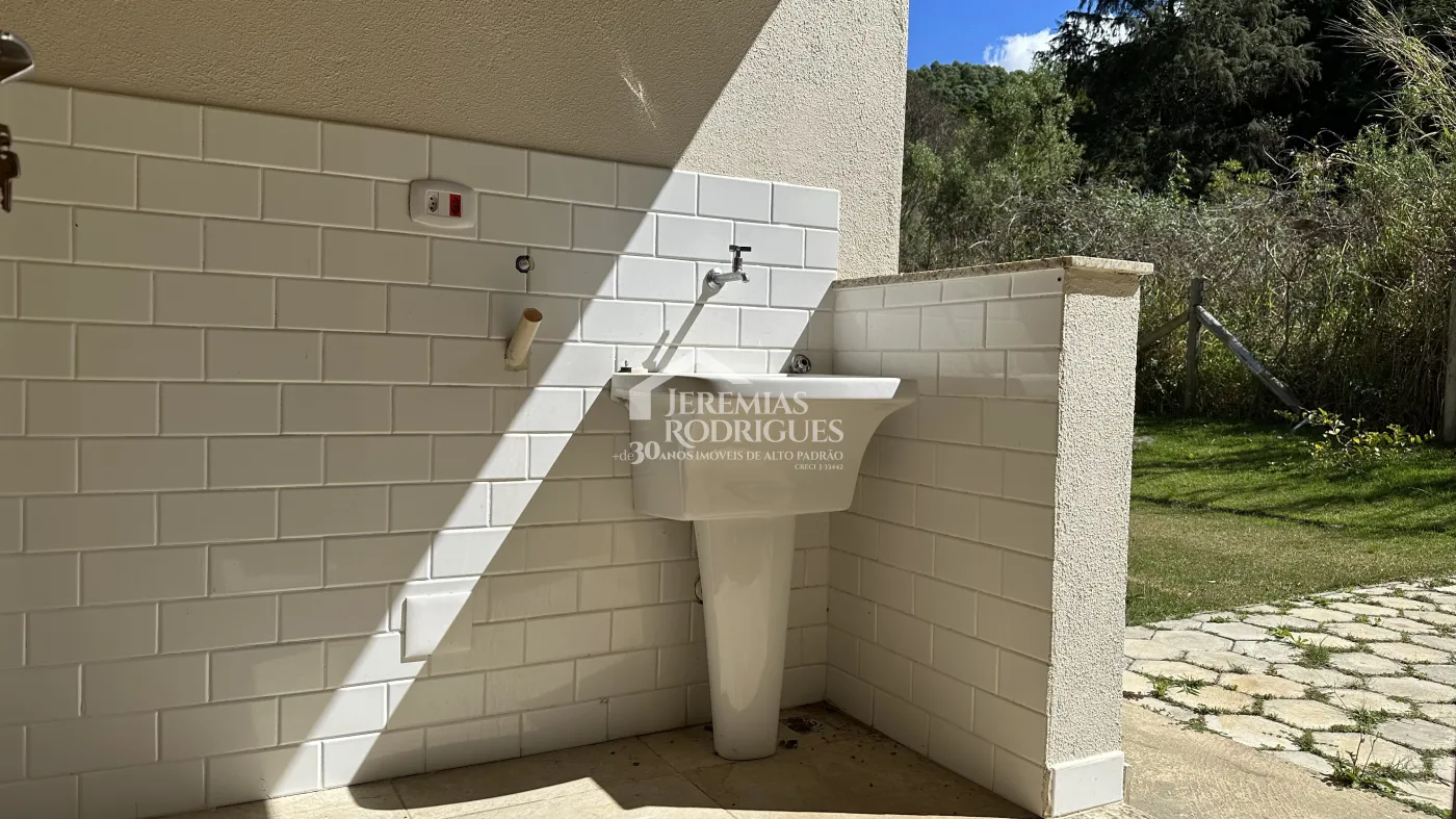 Casa com 3 dormitórios, 200 m² - Condomínio Country Club - Taubaté/SP