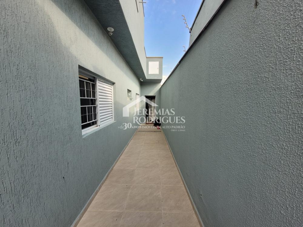 Casa térrea com 3 dormitórios - Jardim Santa Cruz - Taubaté/SP