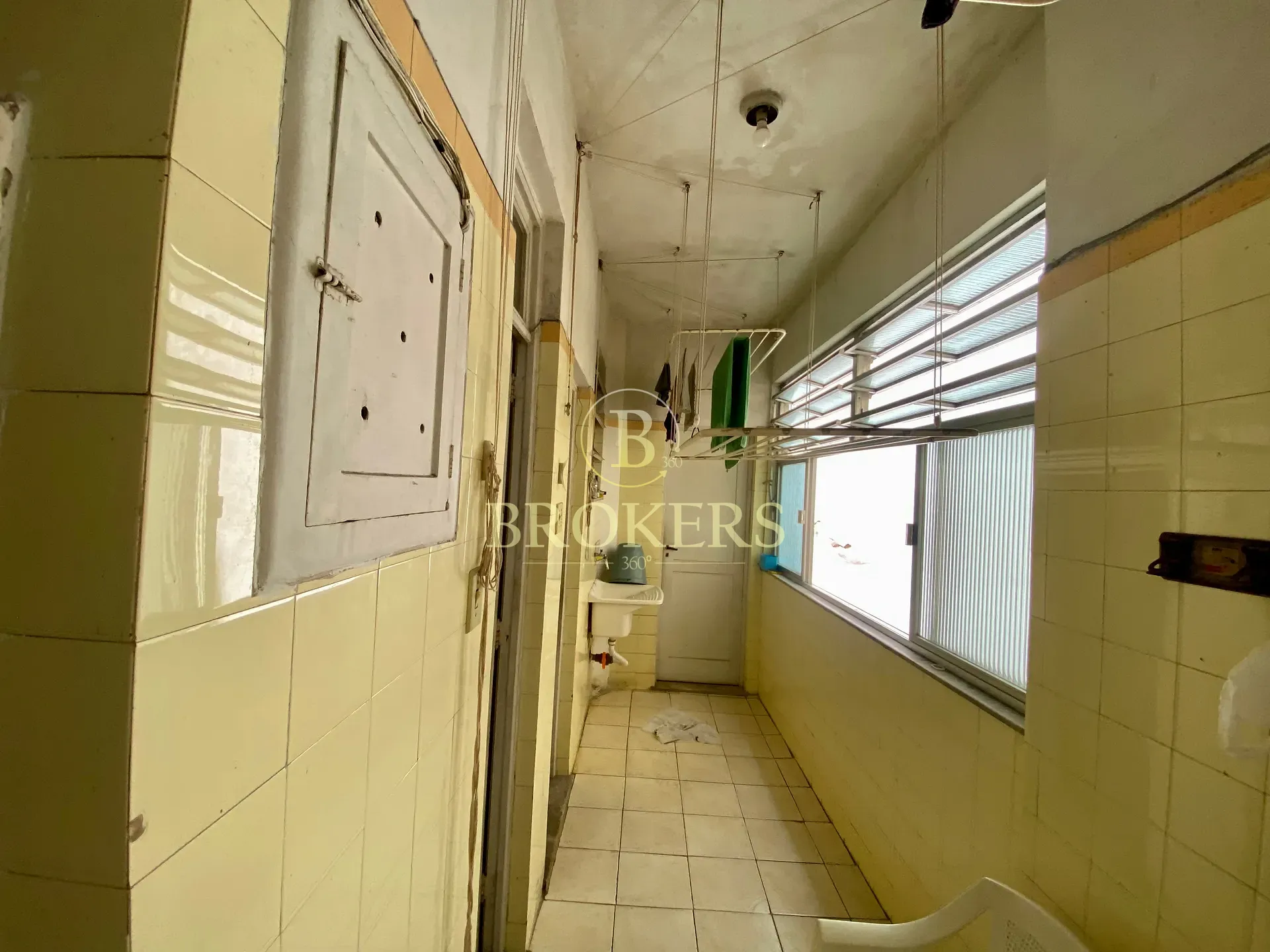 Imponente apartamento  com 240m², Sala em 2 ambientes, 4 quartos, localização estratégica a passos — foto 23