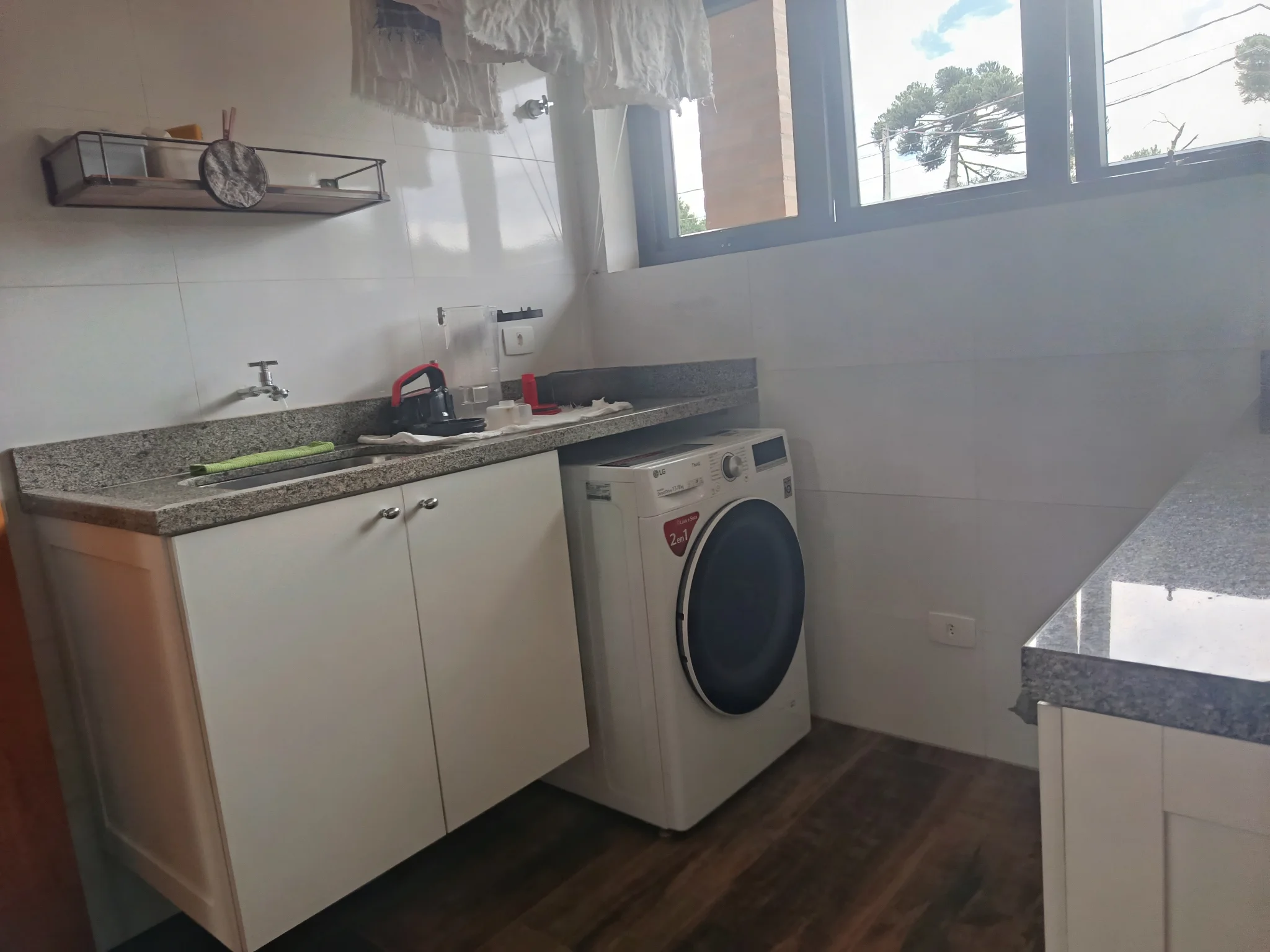 Casa à venda com 3 suítes no Condomínio Iporanga em Campos do Jordão/SP. 
