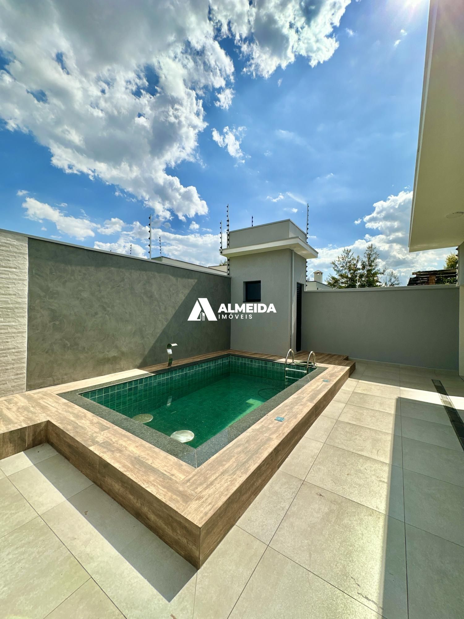 Casa á venda no Portal Ville Jardins em Boituva