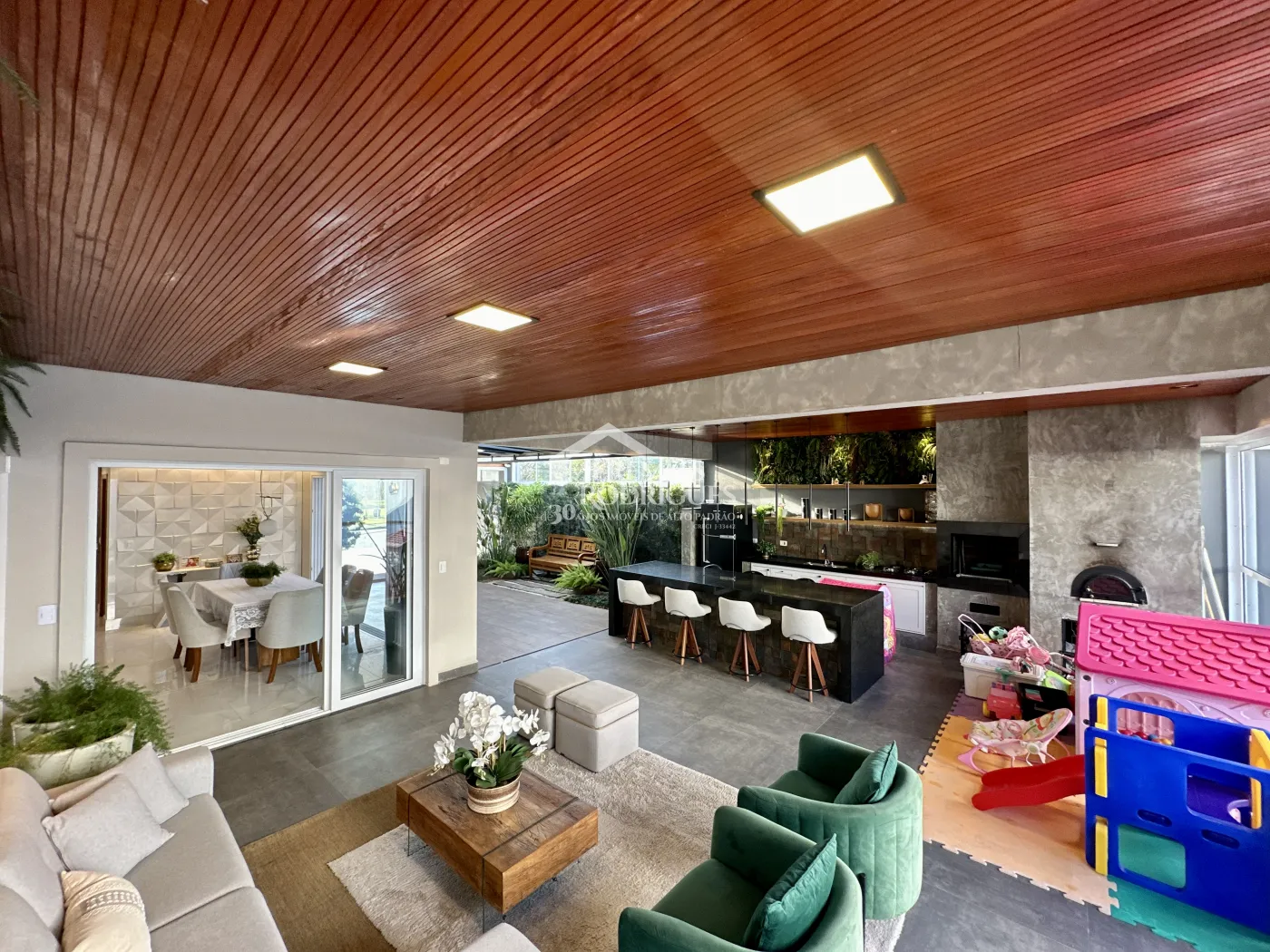 Casa com 3 suítes, 329 m² - Condomínio Ouro Ville - Taubaté/SP.