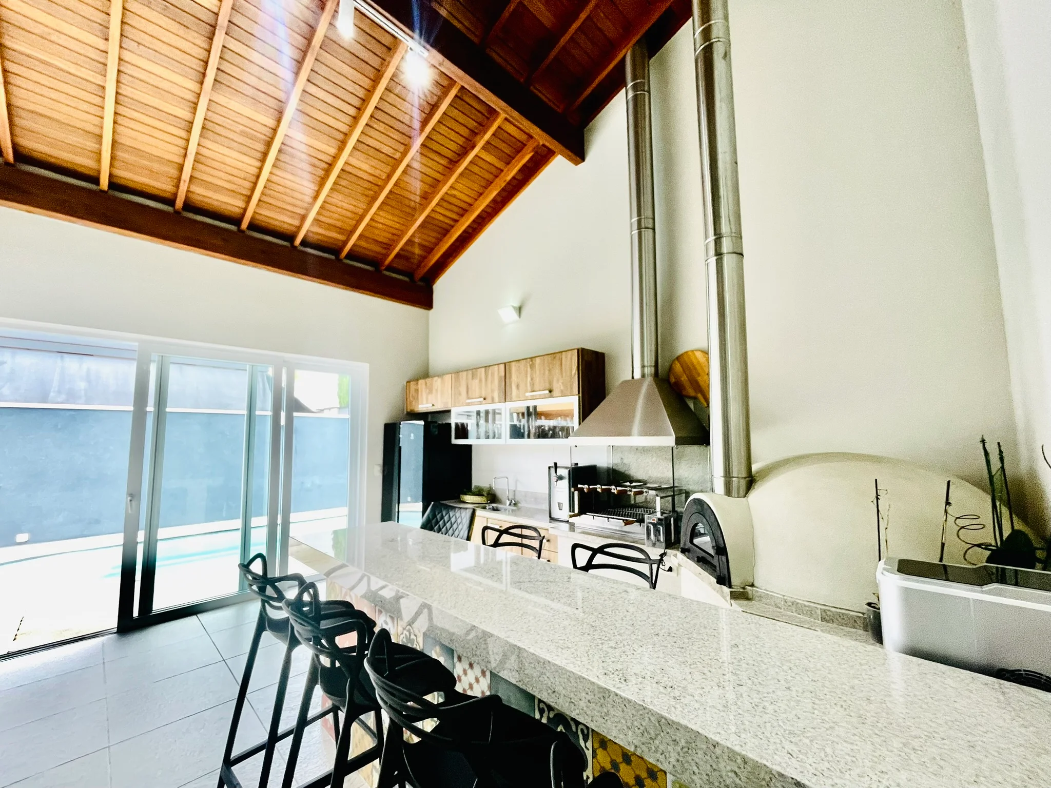 Casa à venda com 3 suítes no Condomínio Residencial San Marco em Taubaté/SP