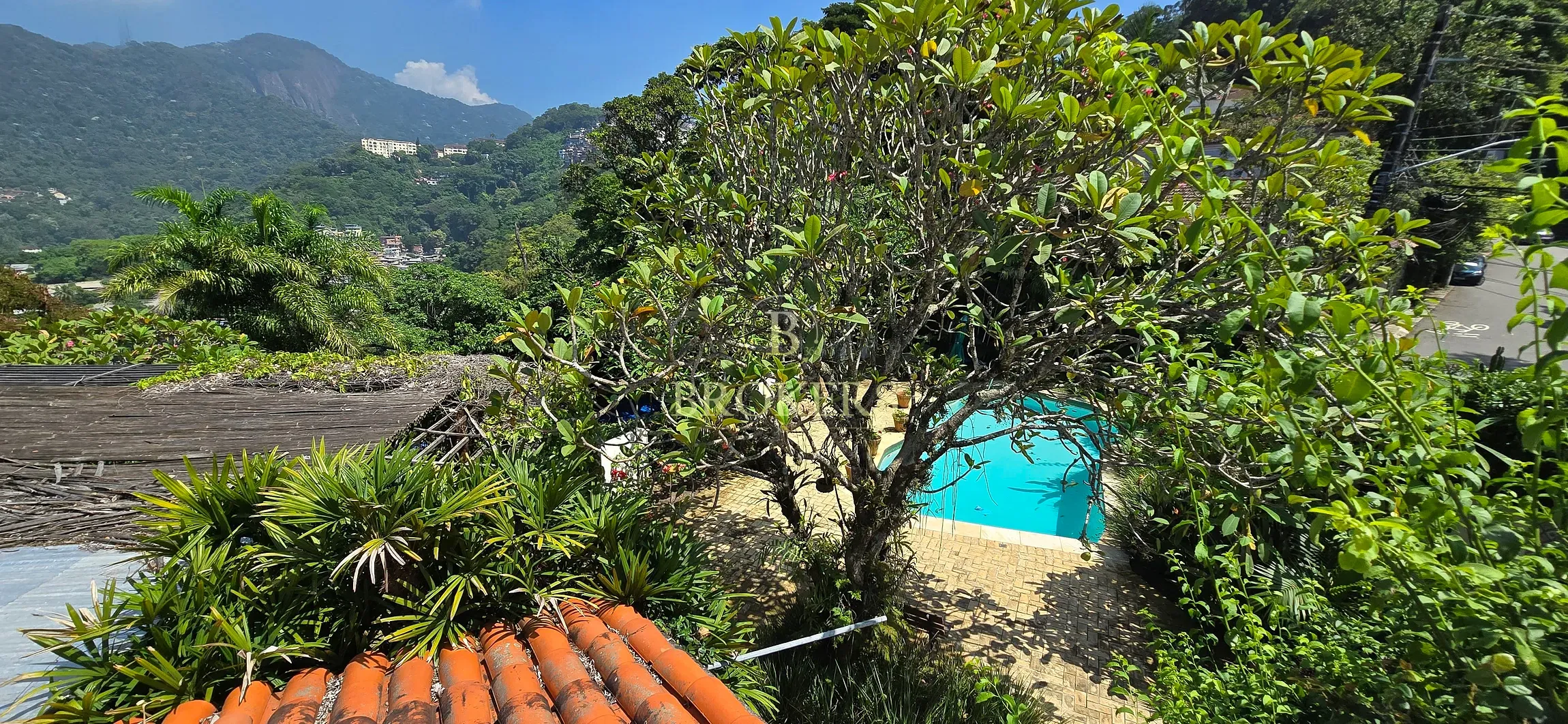 Mansão Colonial a venda em Santa Teresa: 2 Casas, Piscina e Área Gourmet. Terreno de 2.000m² , vist — foto 43