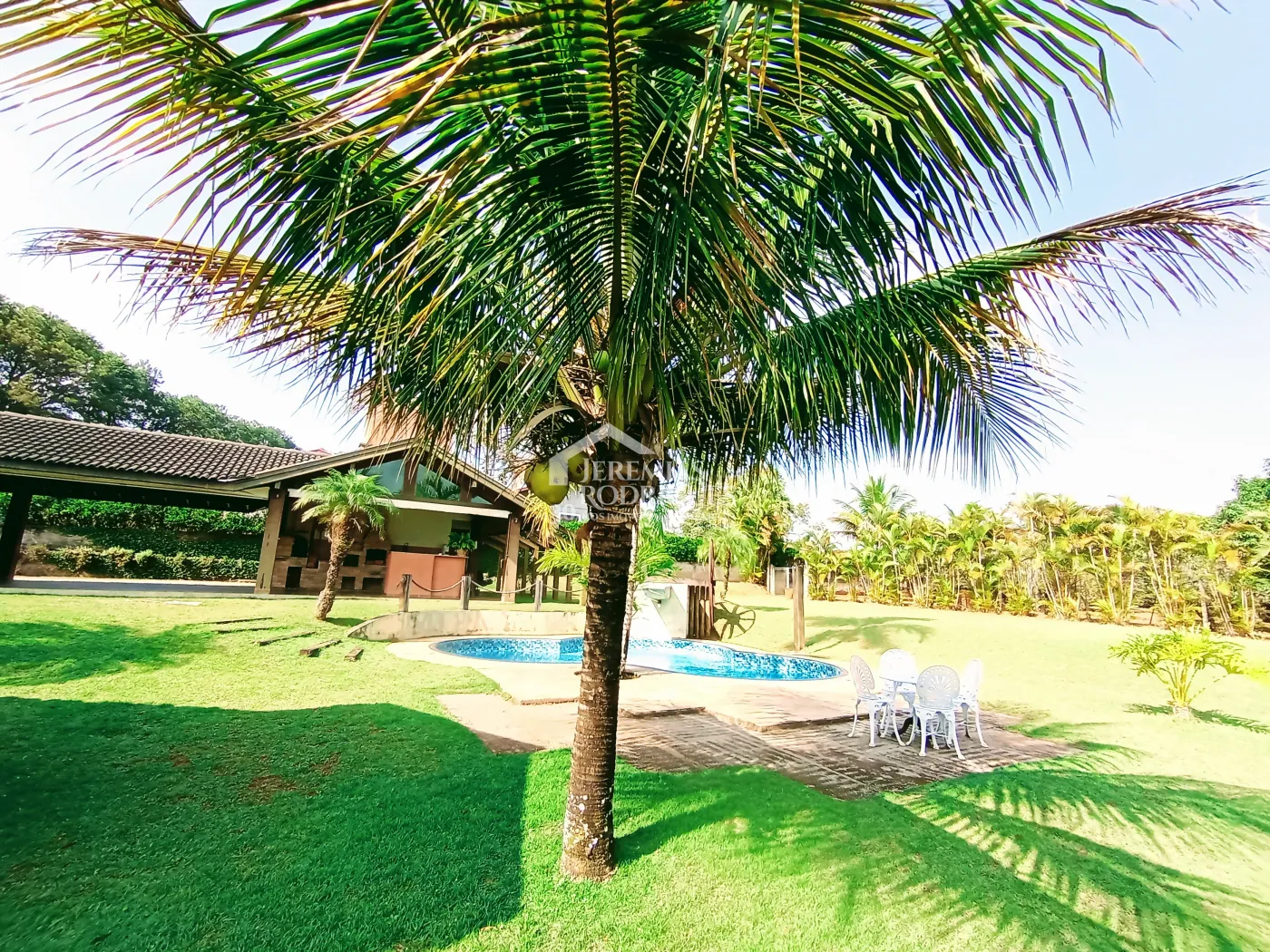 Casa à venda com 3 dormitórios no Condomínio Chácaras Cataguá em Taubaté/SP