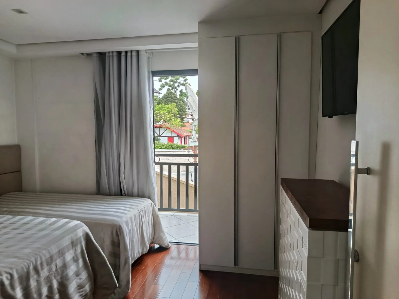 Apartamento à venda com 3 suítes, 128m² no Condomínio Ville de Vie em Campos do Jordão/SP