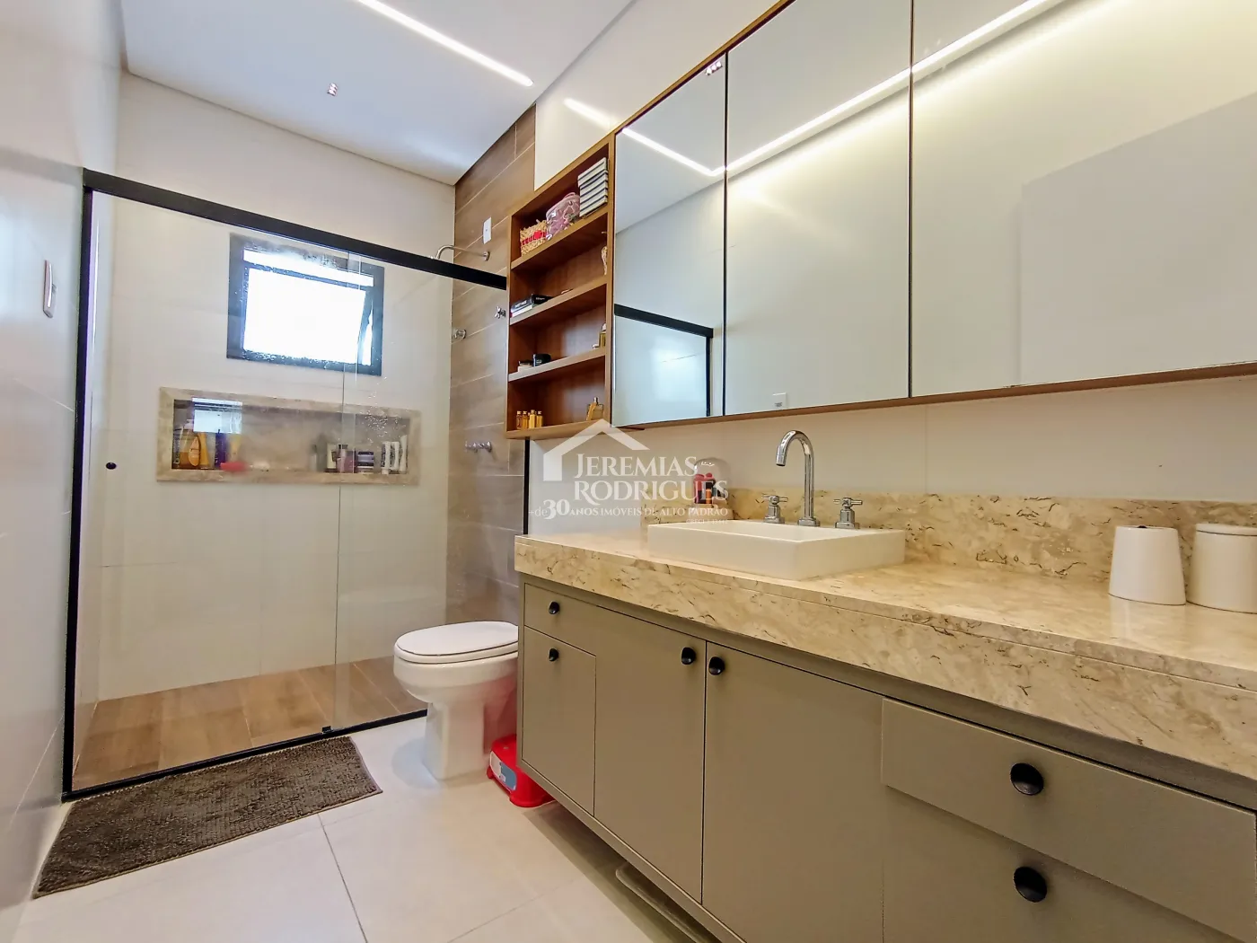 Casa para venda com 3 suítes no Condomínio Residencial Terrazzo Di Itália em Taubaté/SP