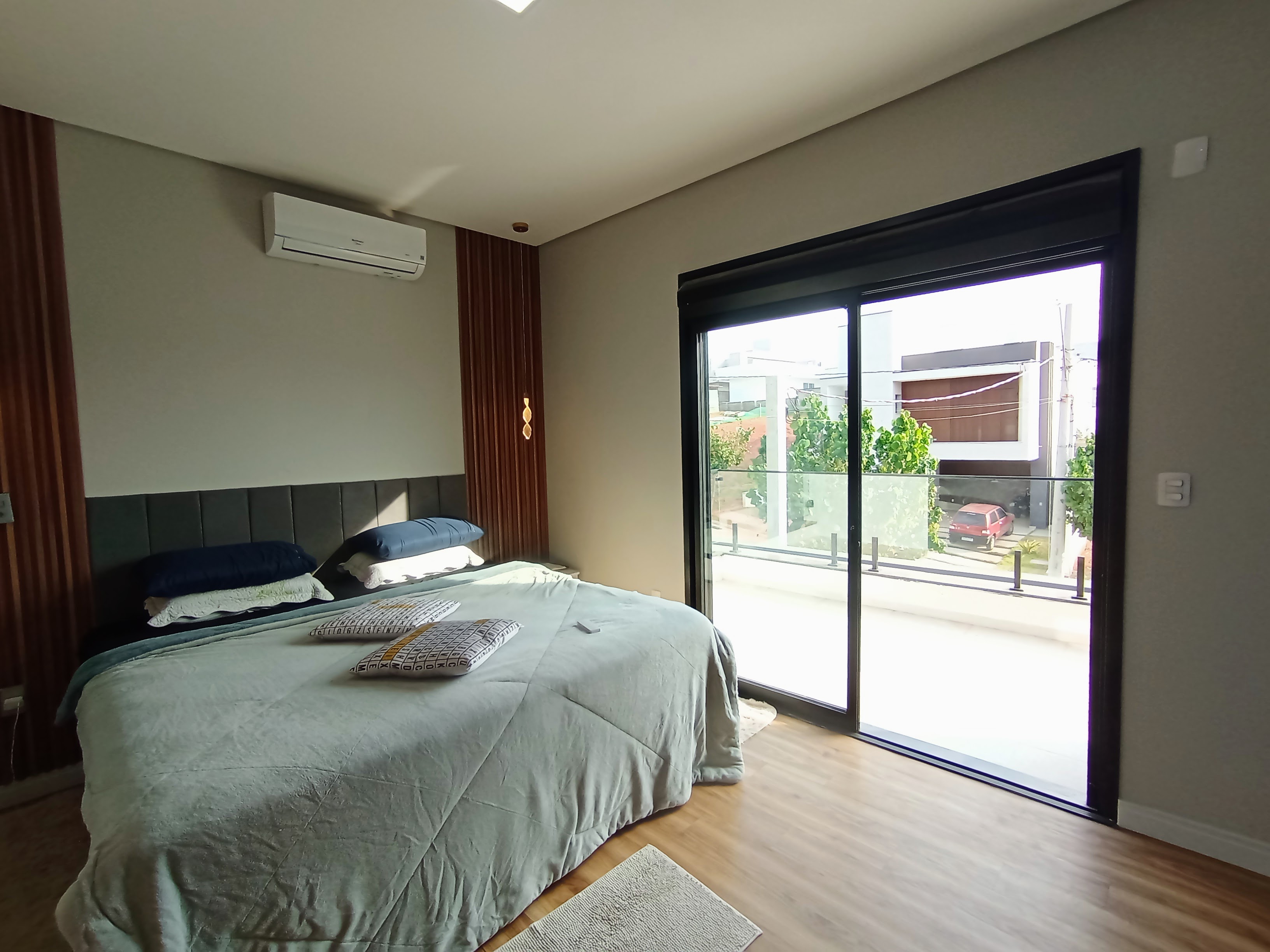 Casa à venda com 4 dormitórios no Condomínio Cyrela Landscape em Taubaté/SP.