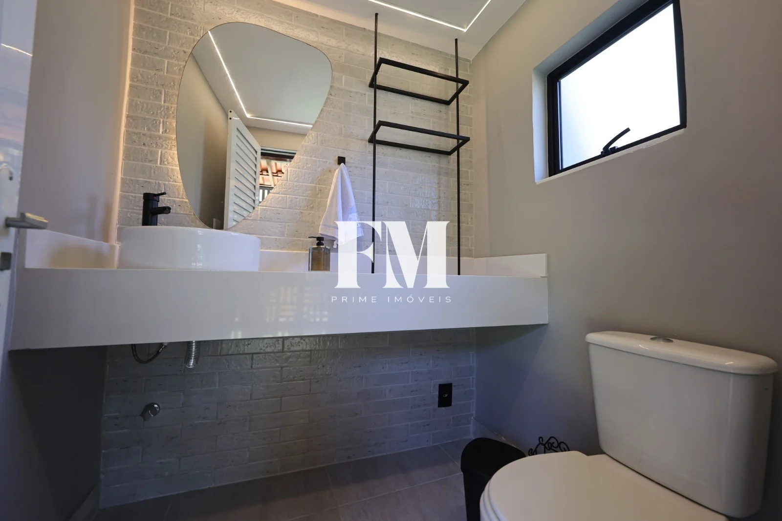 Santa Teresa | 6 Quartos (3 Suítes) | 1.100m² de Terreno com Piscina e Vista para a Natureza - foto 31