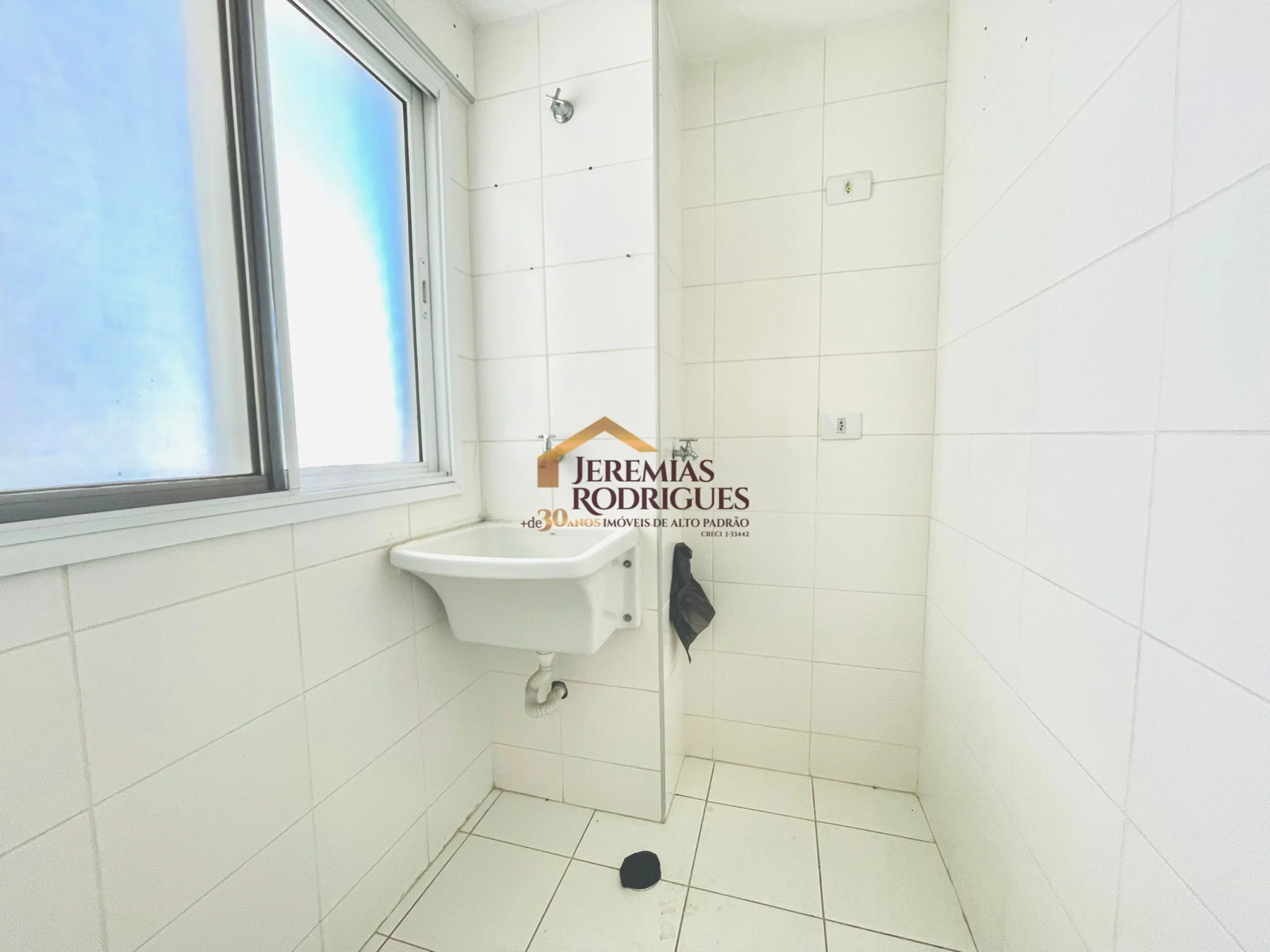 Apartamento para locação no Condomínio Varandas da Mantiqueira em Taubaté/SP.