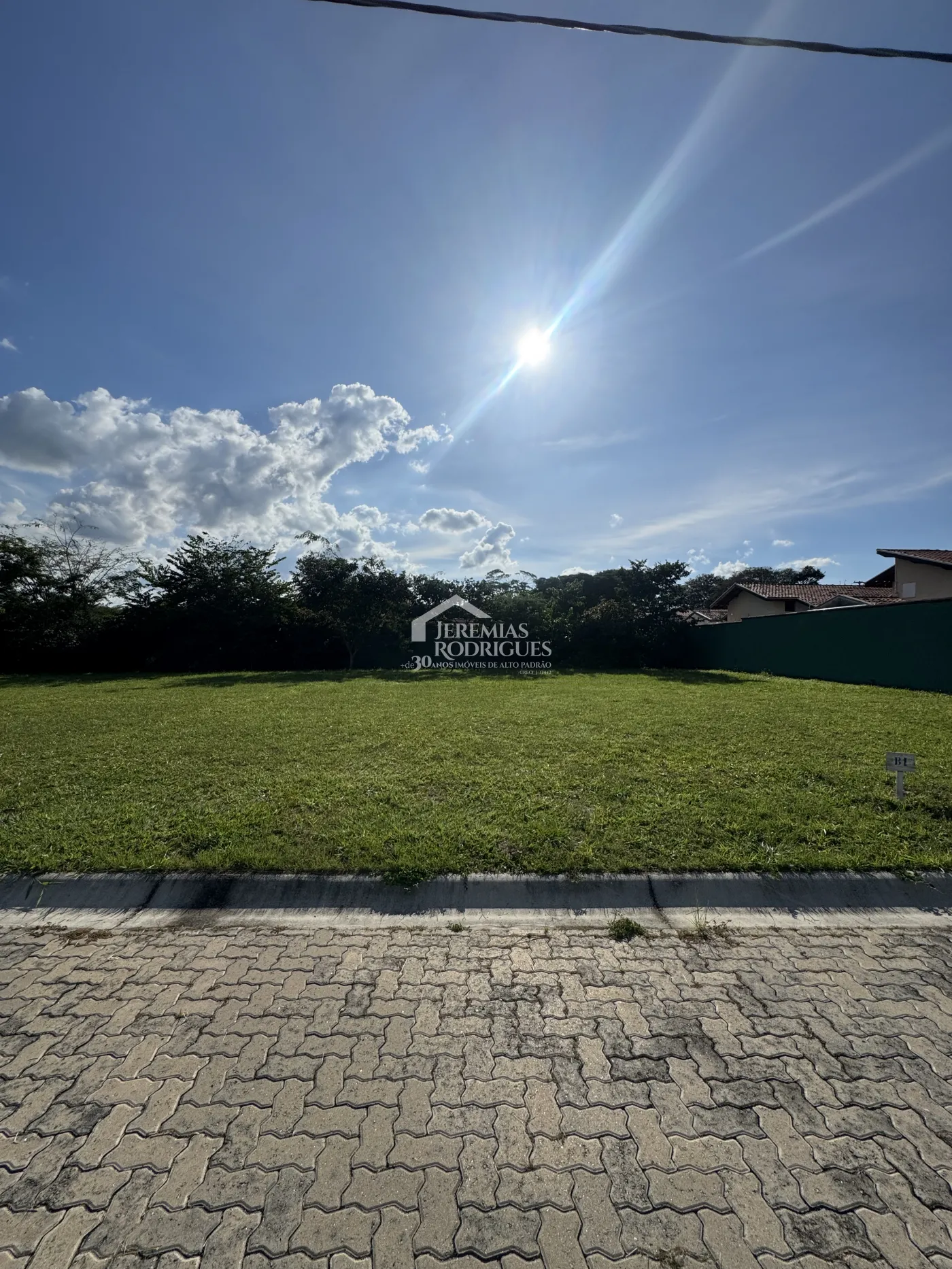 Terreno à venda com 250 m² no Condomínio Jardim Secreto em Tremembé/SP